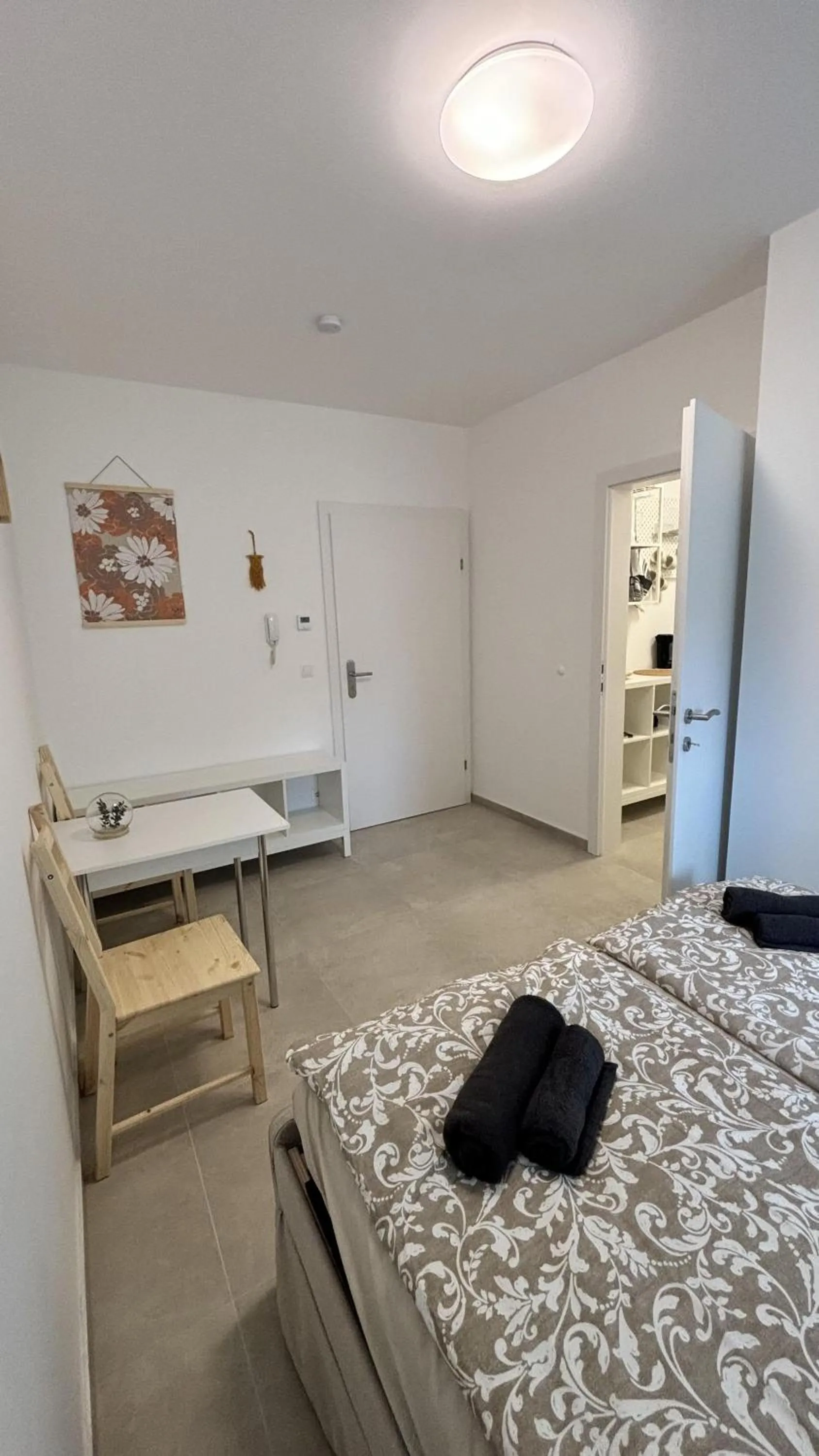 Bed in Langenzersdorf Apartment