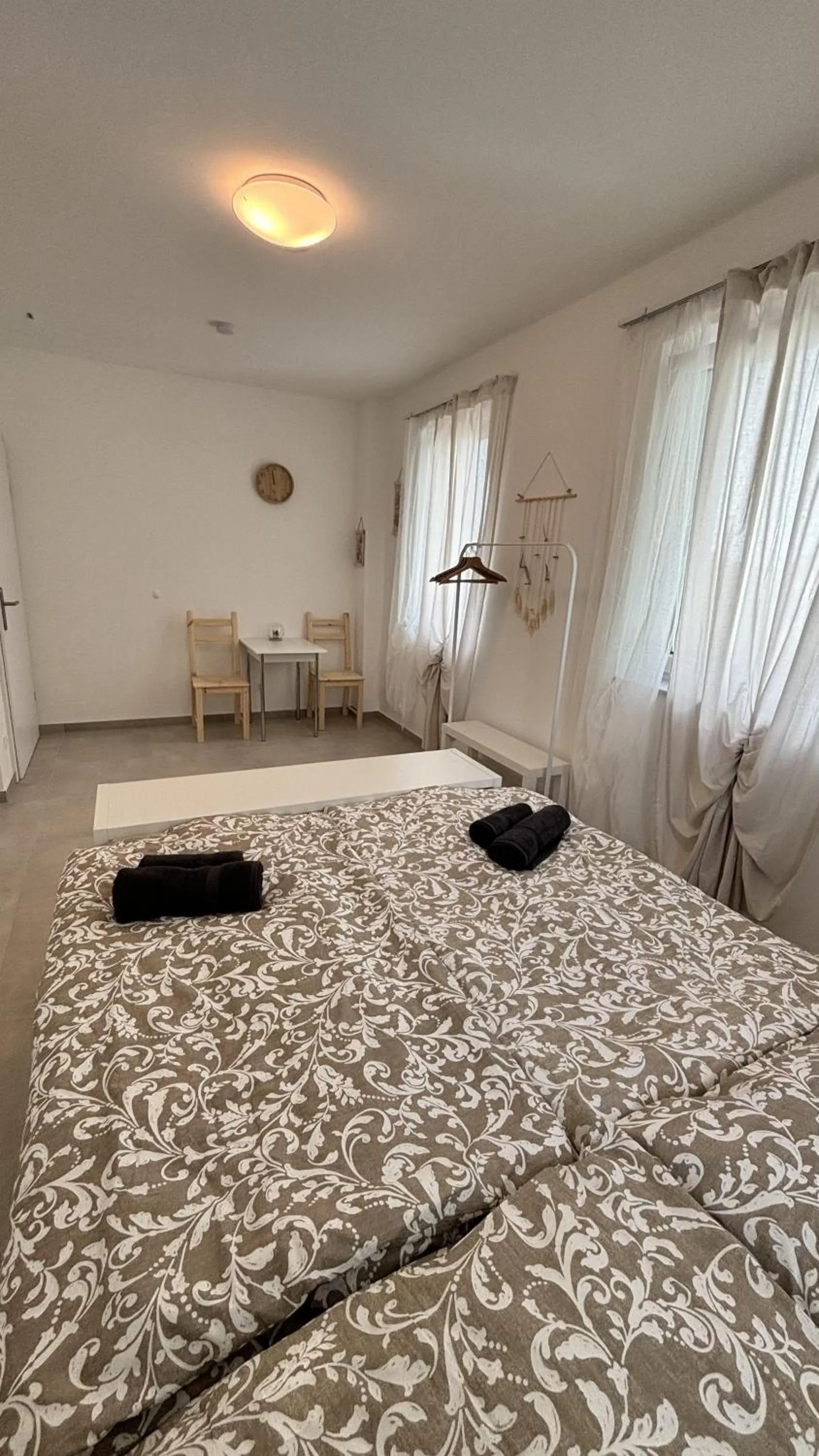 Bed in Langenzersdorf Apartment