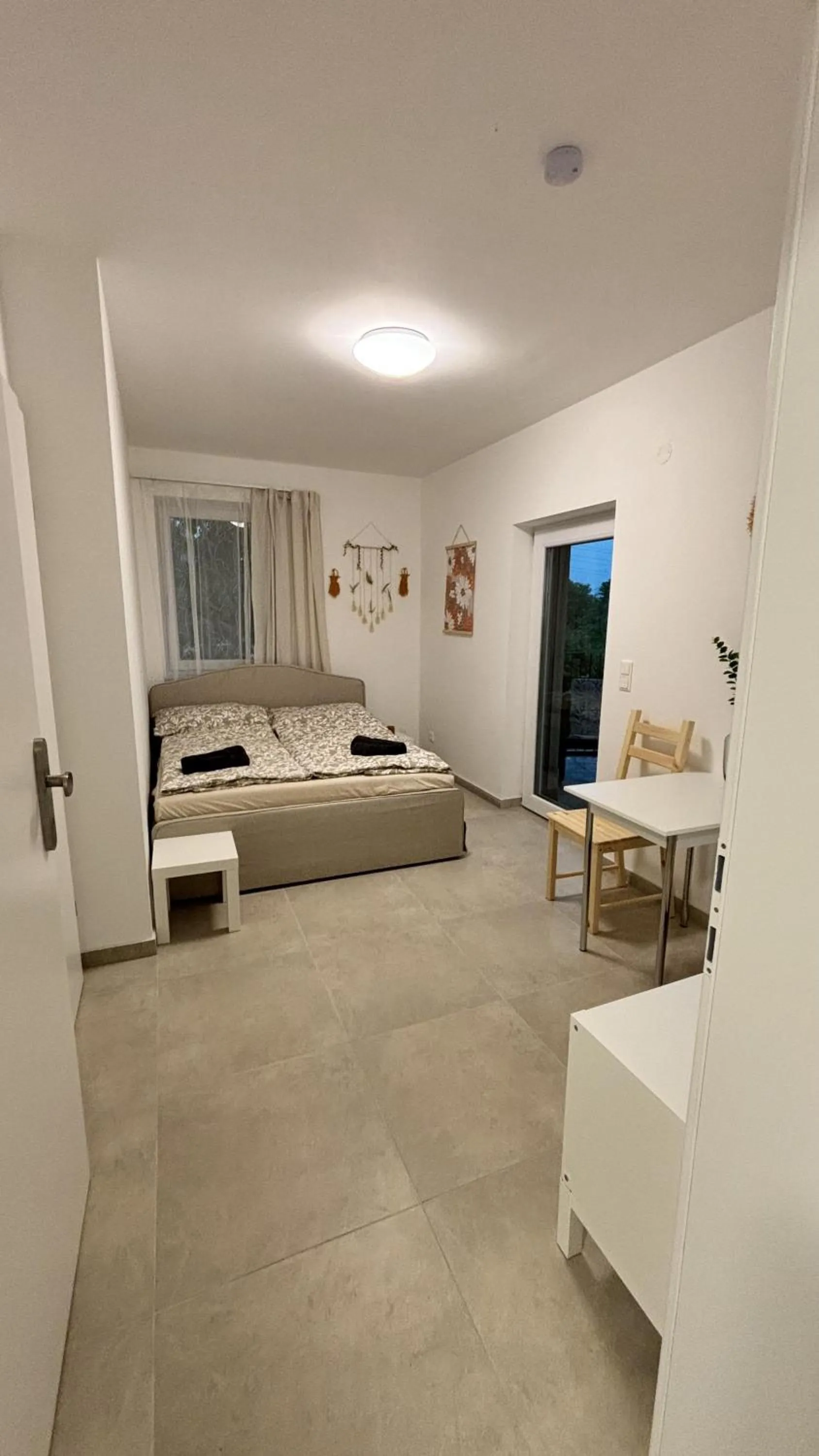 Bed in Langenzersdorf Apartment