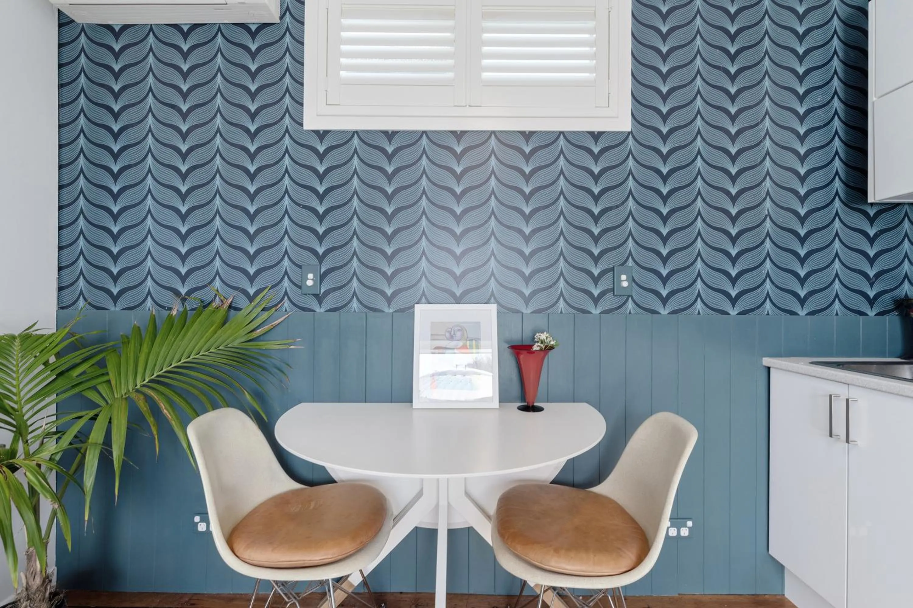 Dining area in Devonport Motel