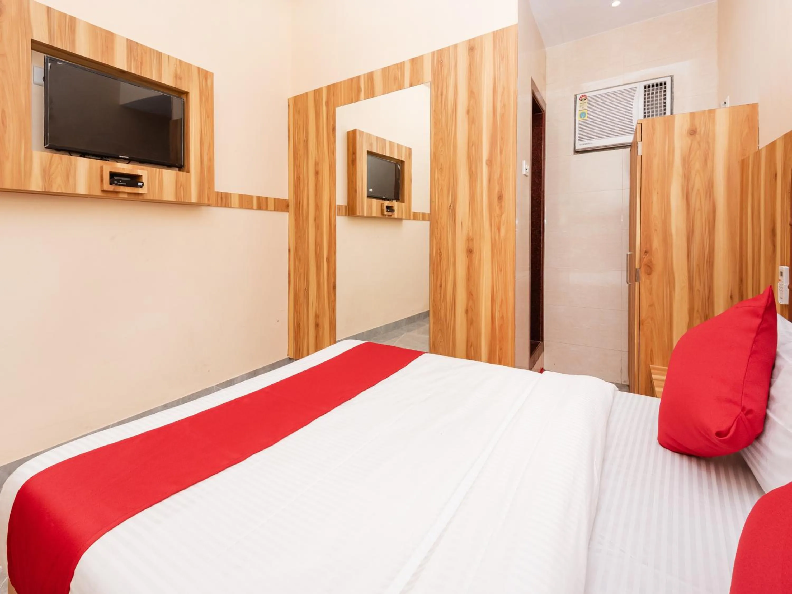 Bed in Hotel Al Moazin