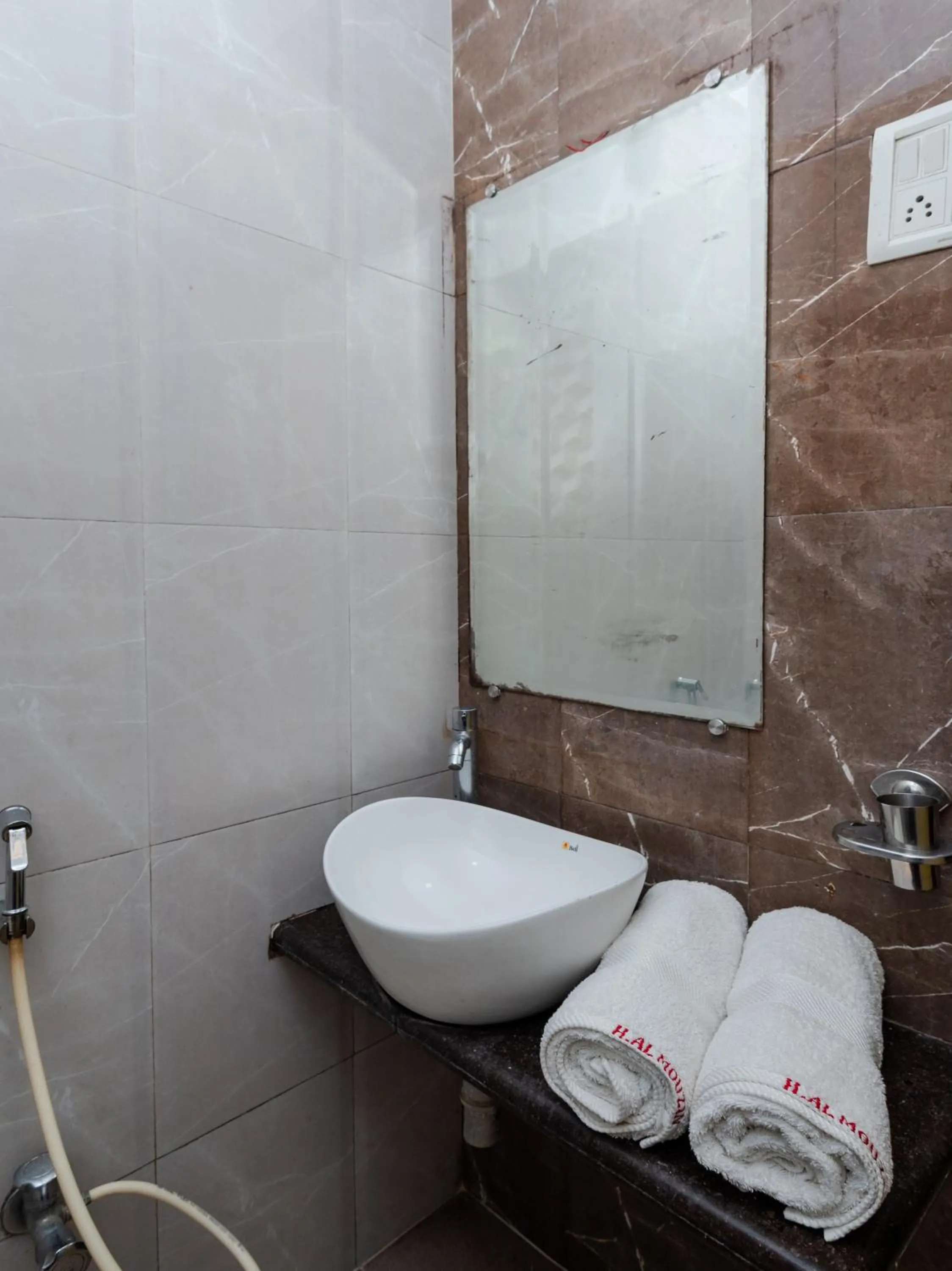 Bathroom in Hotel Al Moazin