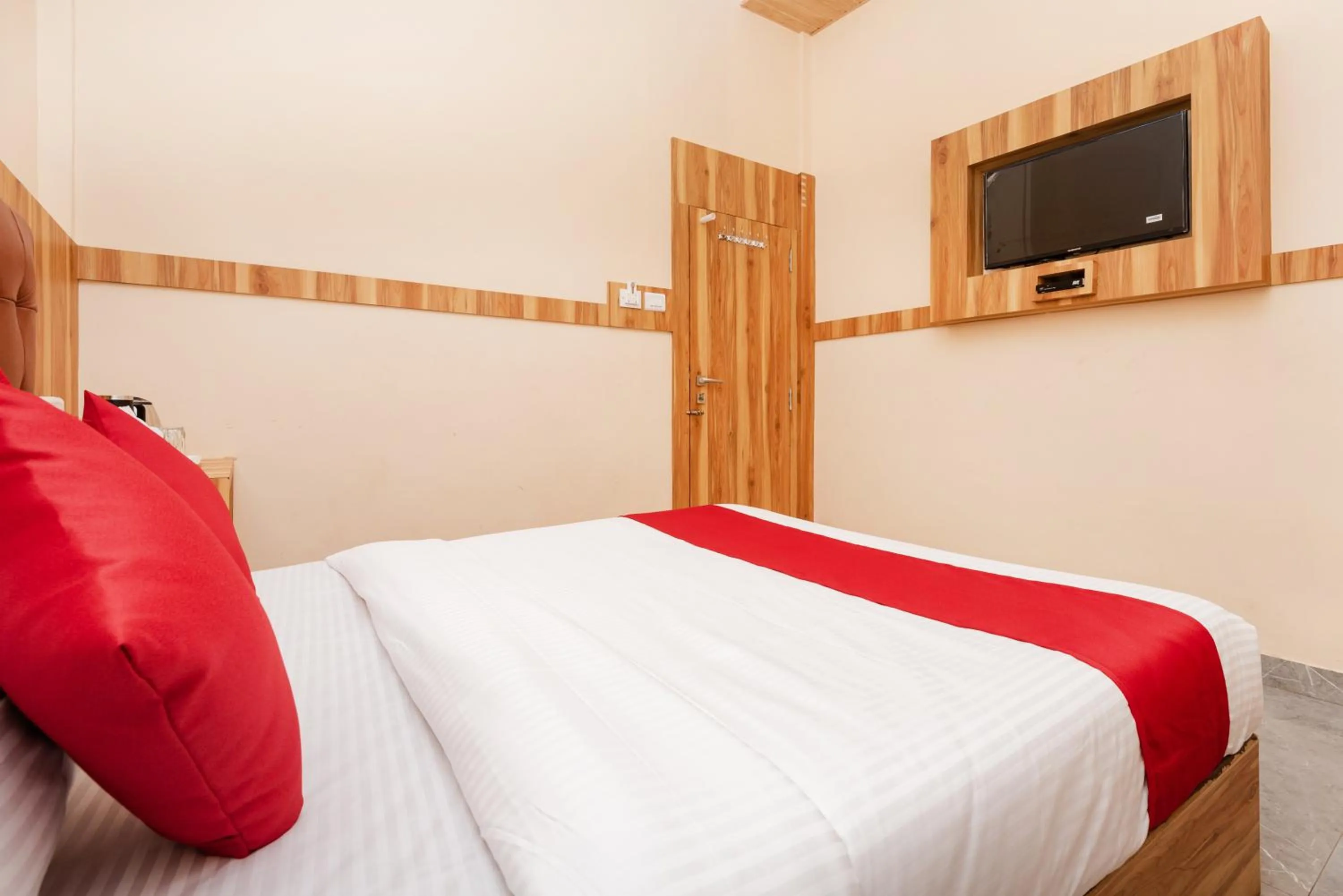 Bed in Hotel Al Moazin