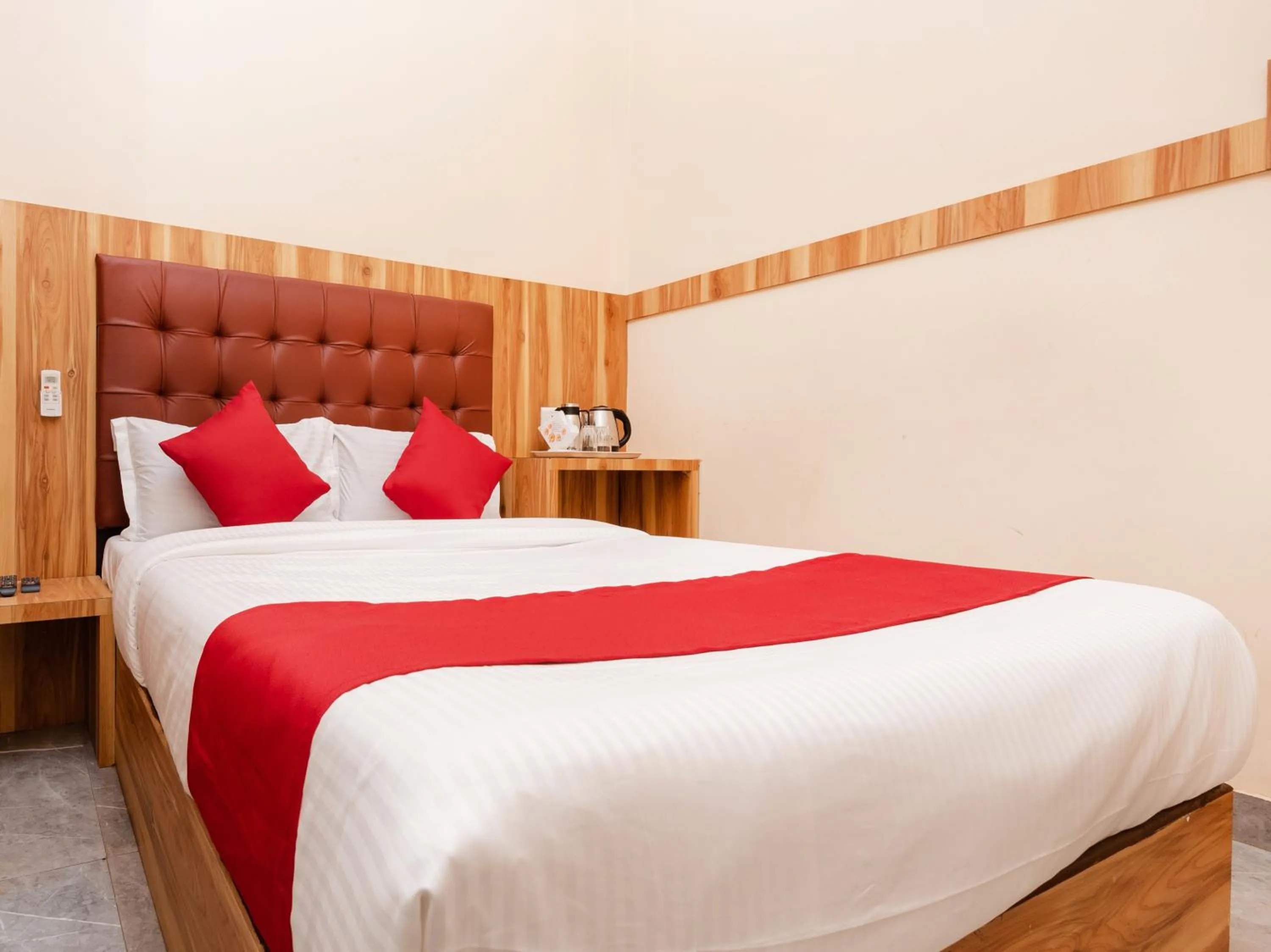 Bed in Hotel Al Moazin