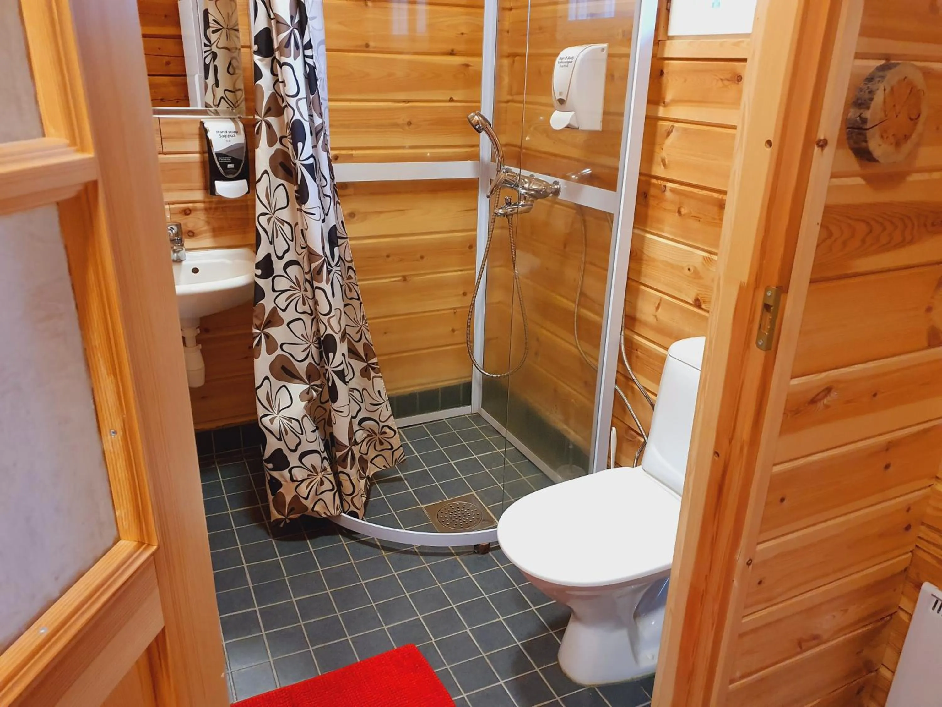 Shower in Lake Inari Mobile Cabins