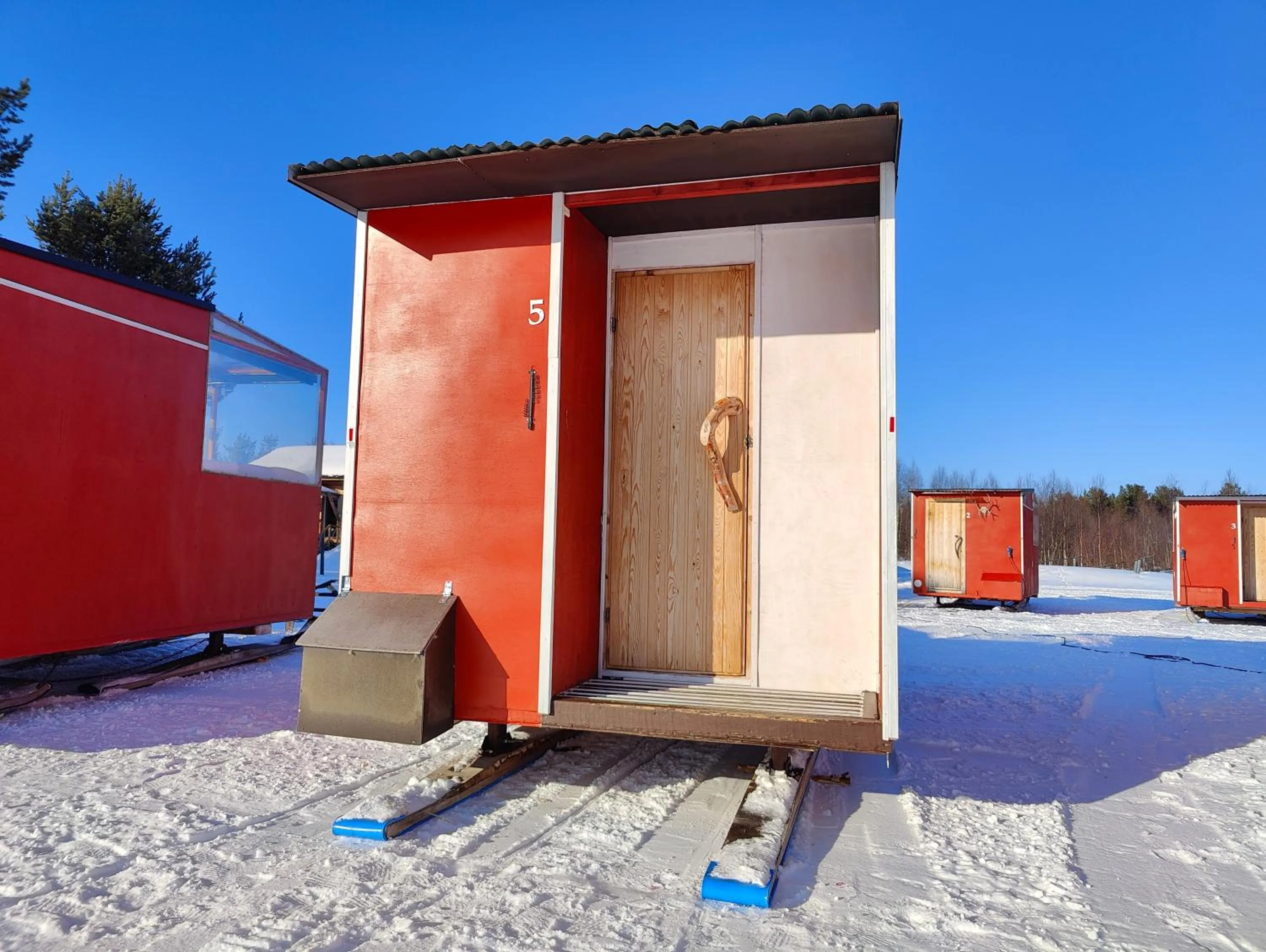 Lake Inari Mobile Cabins