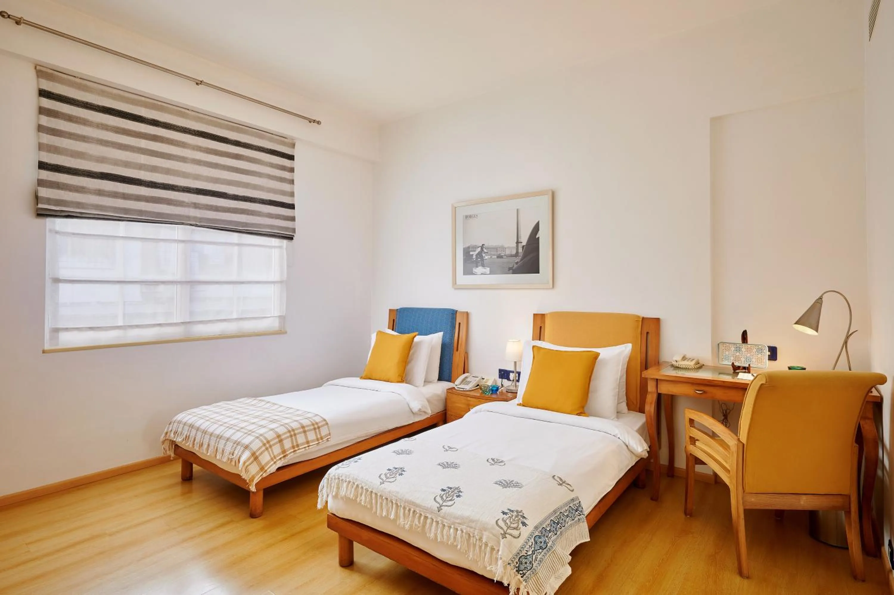 Bed in The Gordon House Hotel - Near Gateway Of India