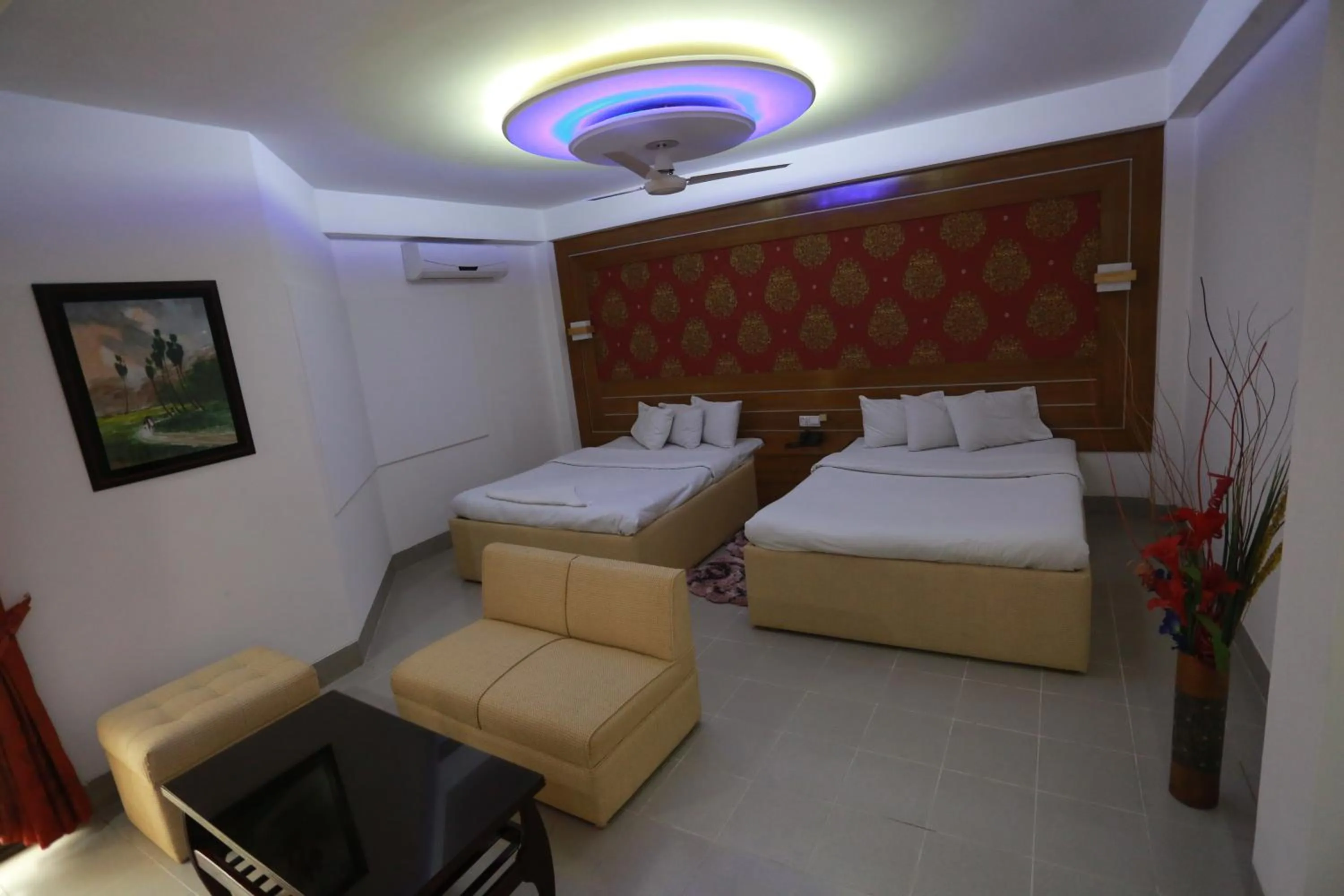 Night, Bed in Nagar Valley Hotel Ltd.