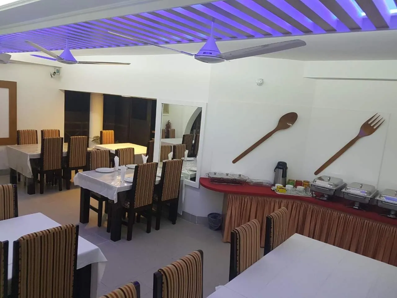 Dining area in Nagar Valley Hotel Ltd.