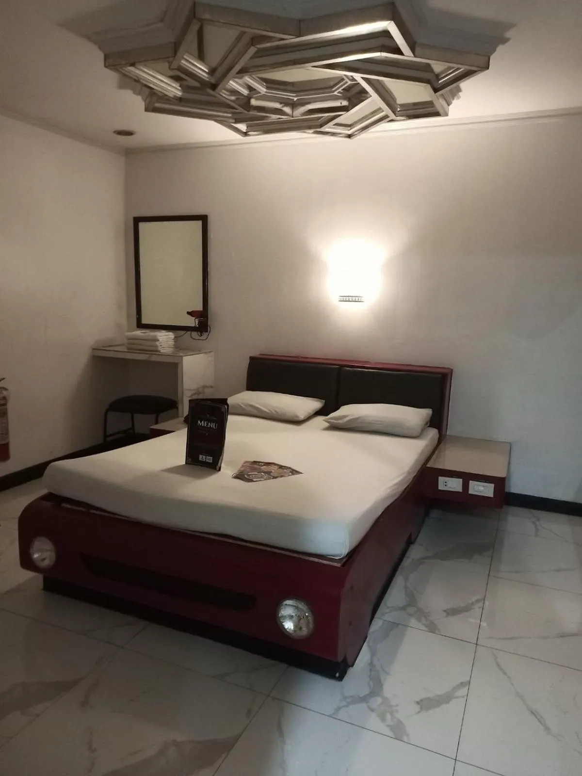 Halina Drive in Hotel-Sta Mesa