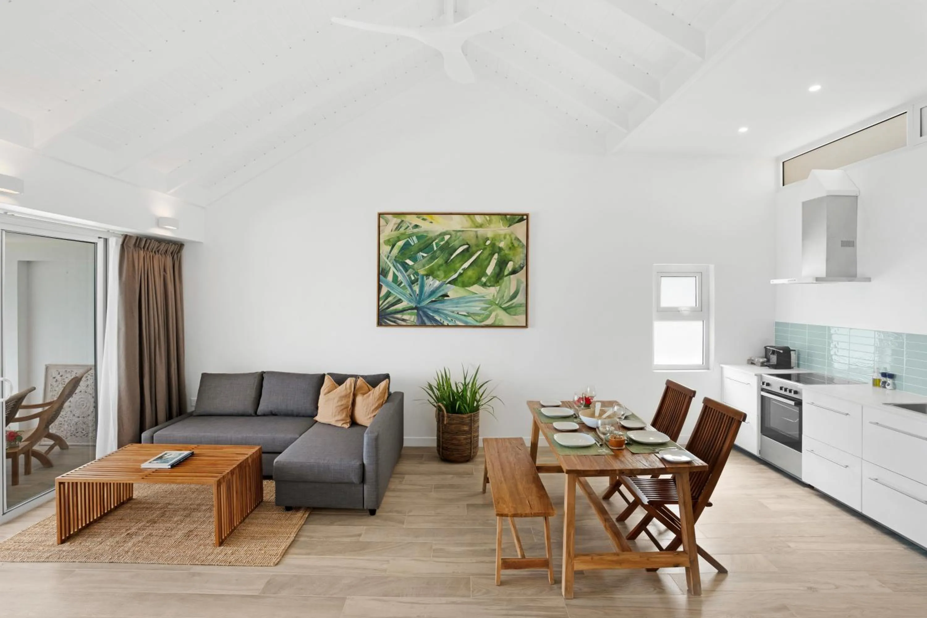 Kitchen or kitchenette in The Bay Seychelles Boutique Hotel and Apartments