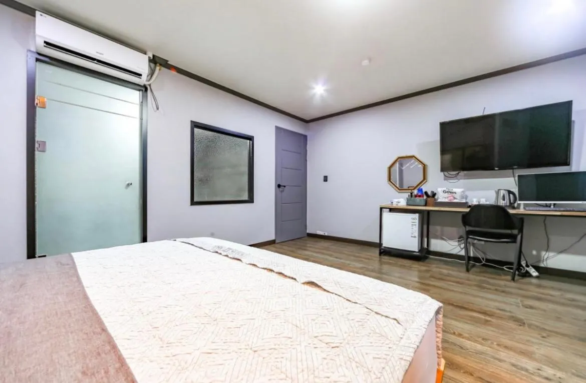 Bed in The Sharp Hotel