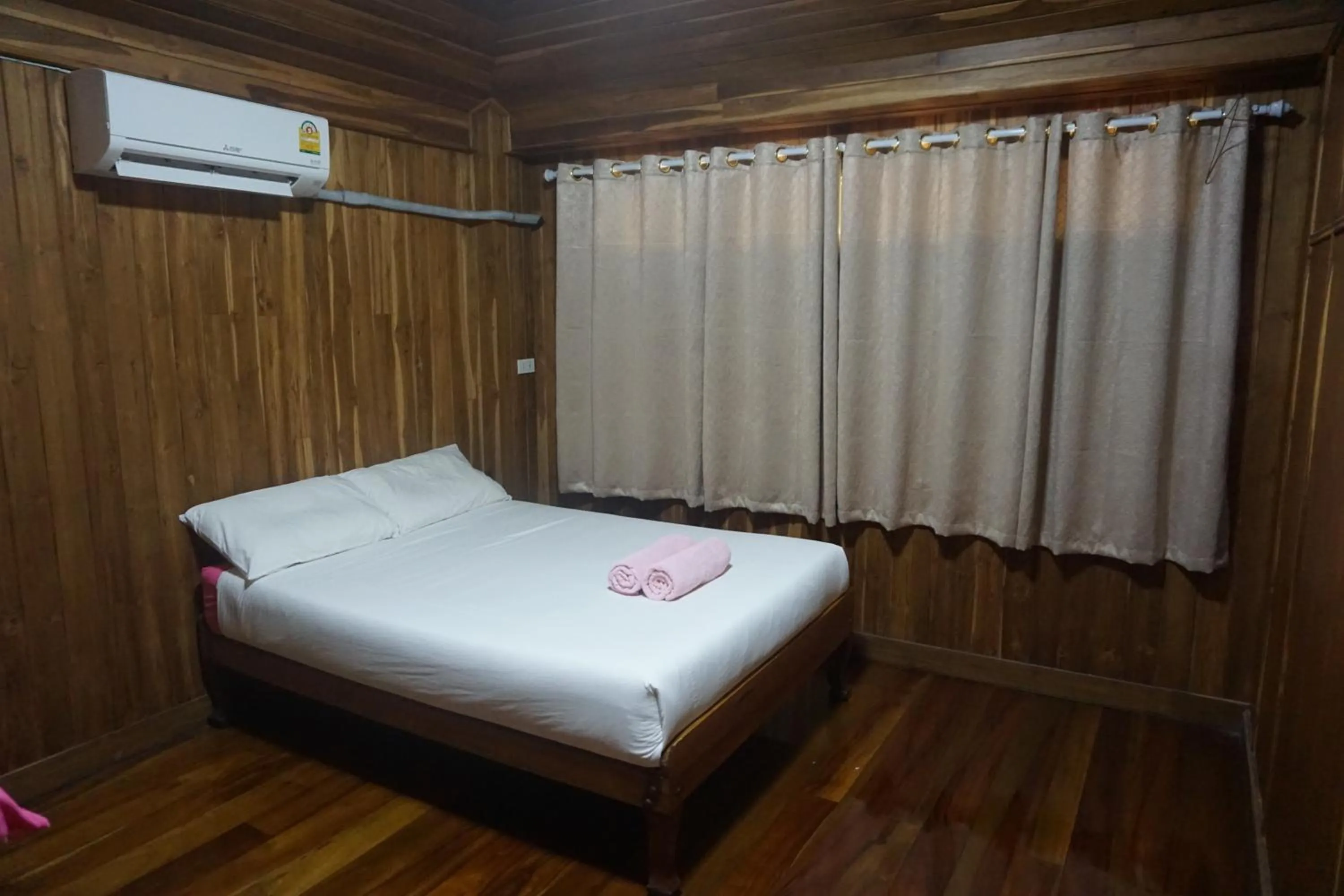 Bed in Samnaree Garden House