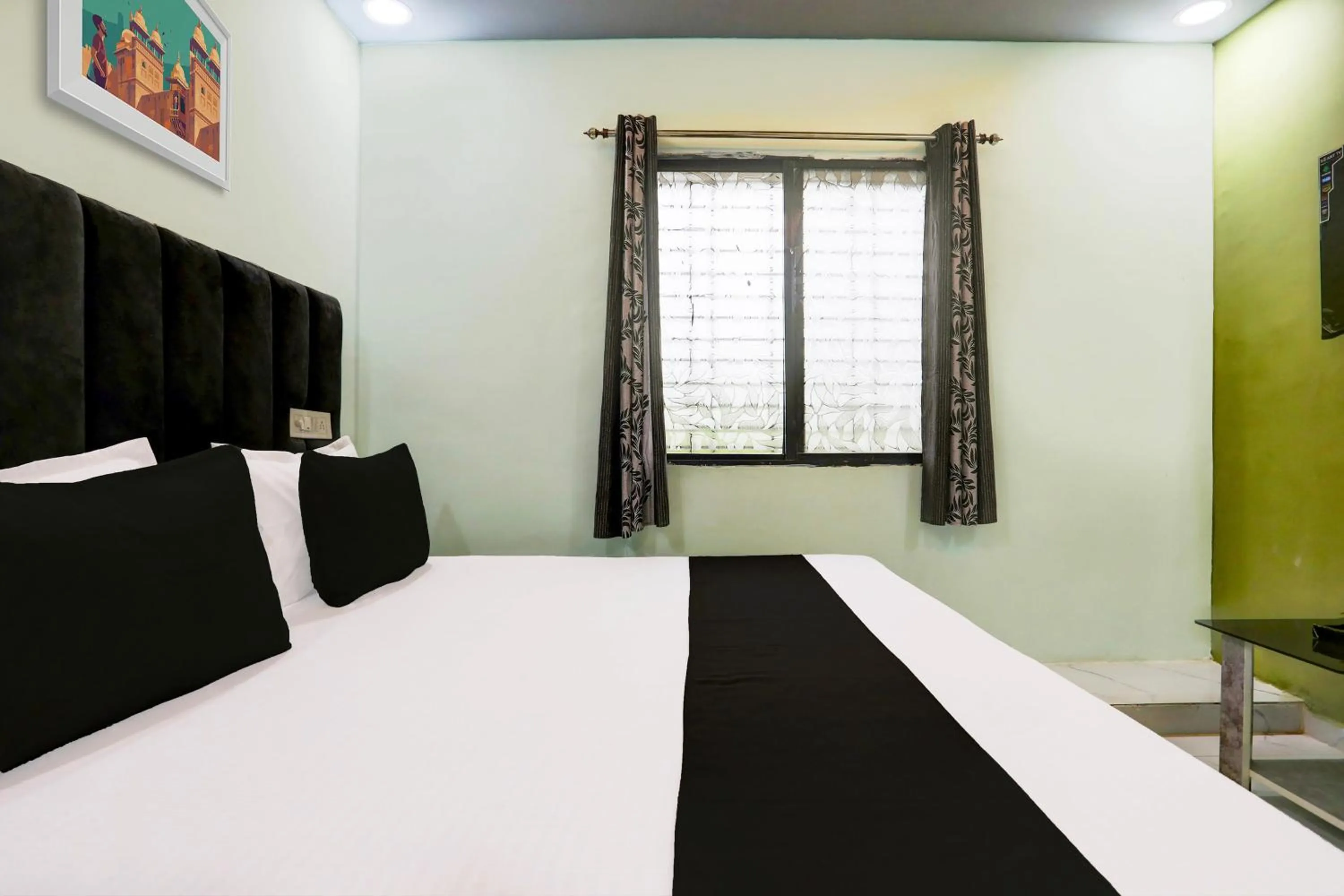 Bedroom, Bed in Hotel O Dream Stay