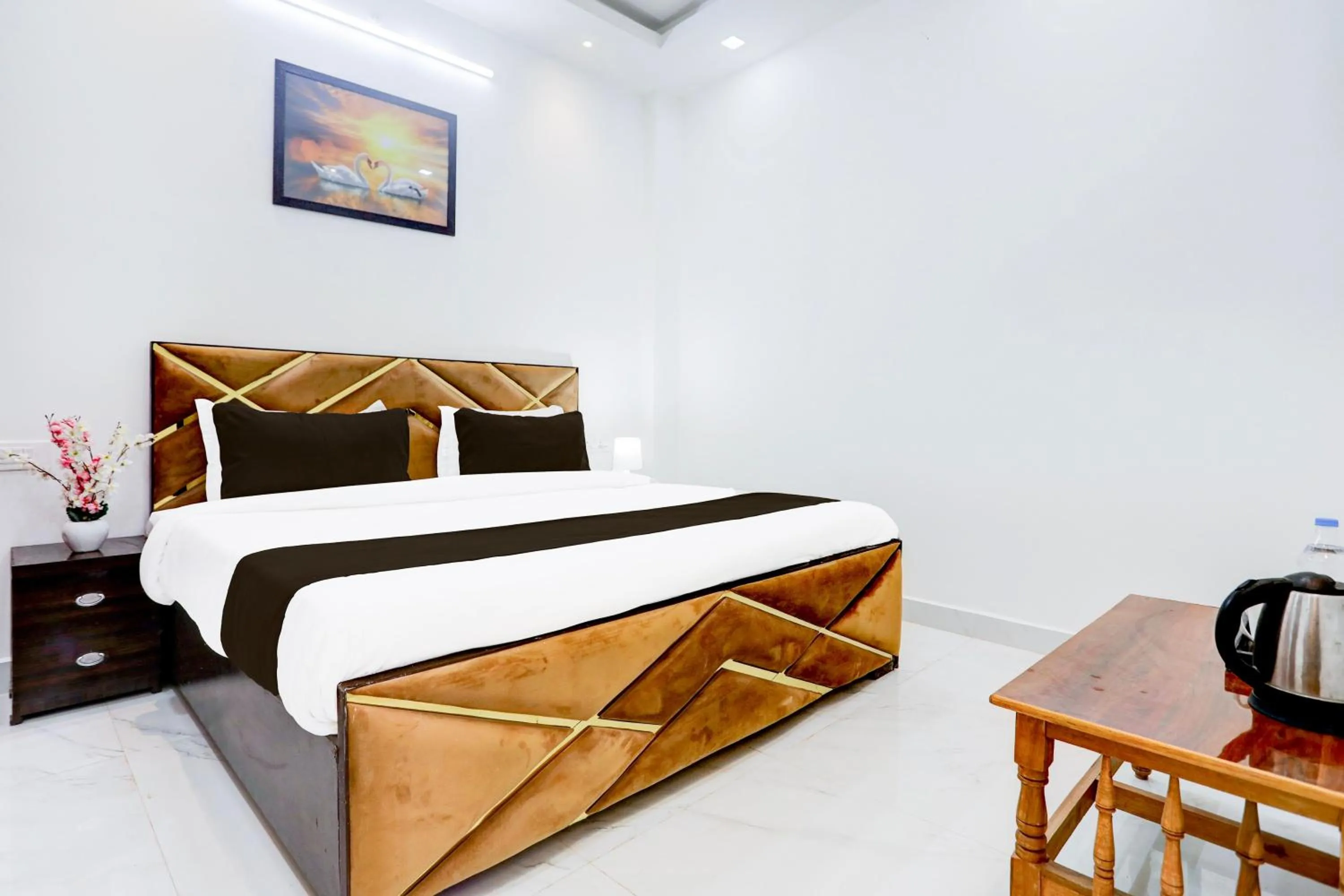 Bedroom, Bed in Hotel O by OYO Virat Inn