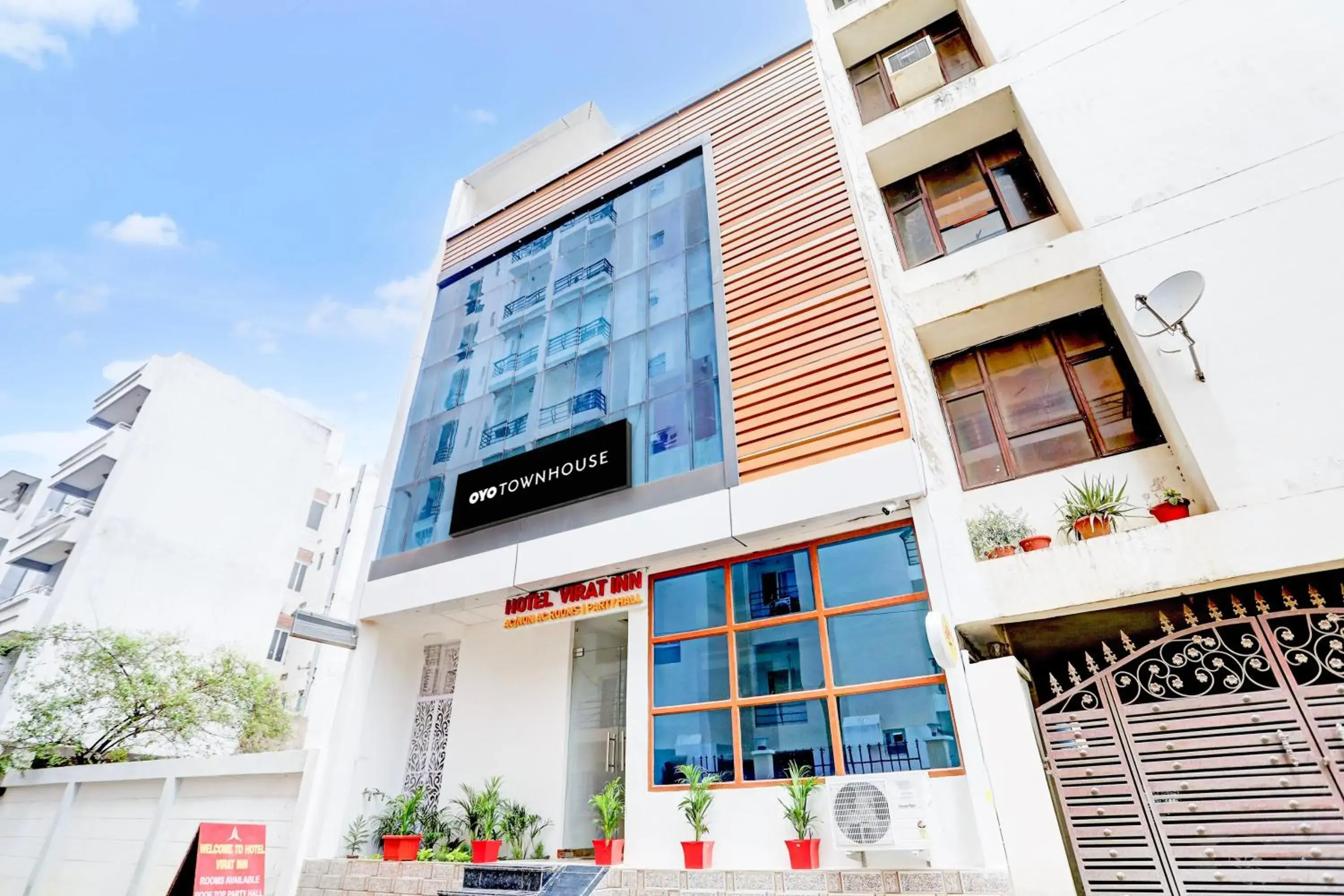 Facade/entrance in Hotel O by OYO Virat Inn Facade/entrance in Hotel O by OYO Virat Inn