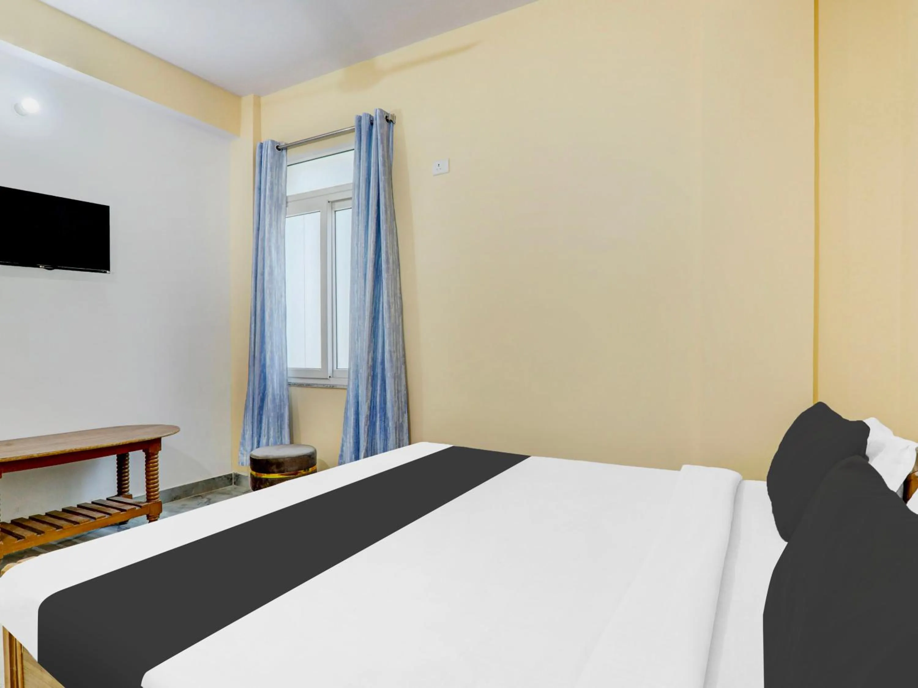 Bedroom, Bed in Hotel O Mellow Space