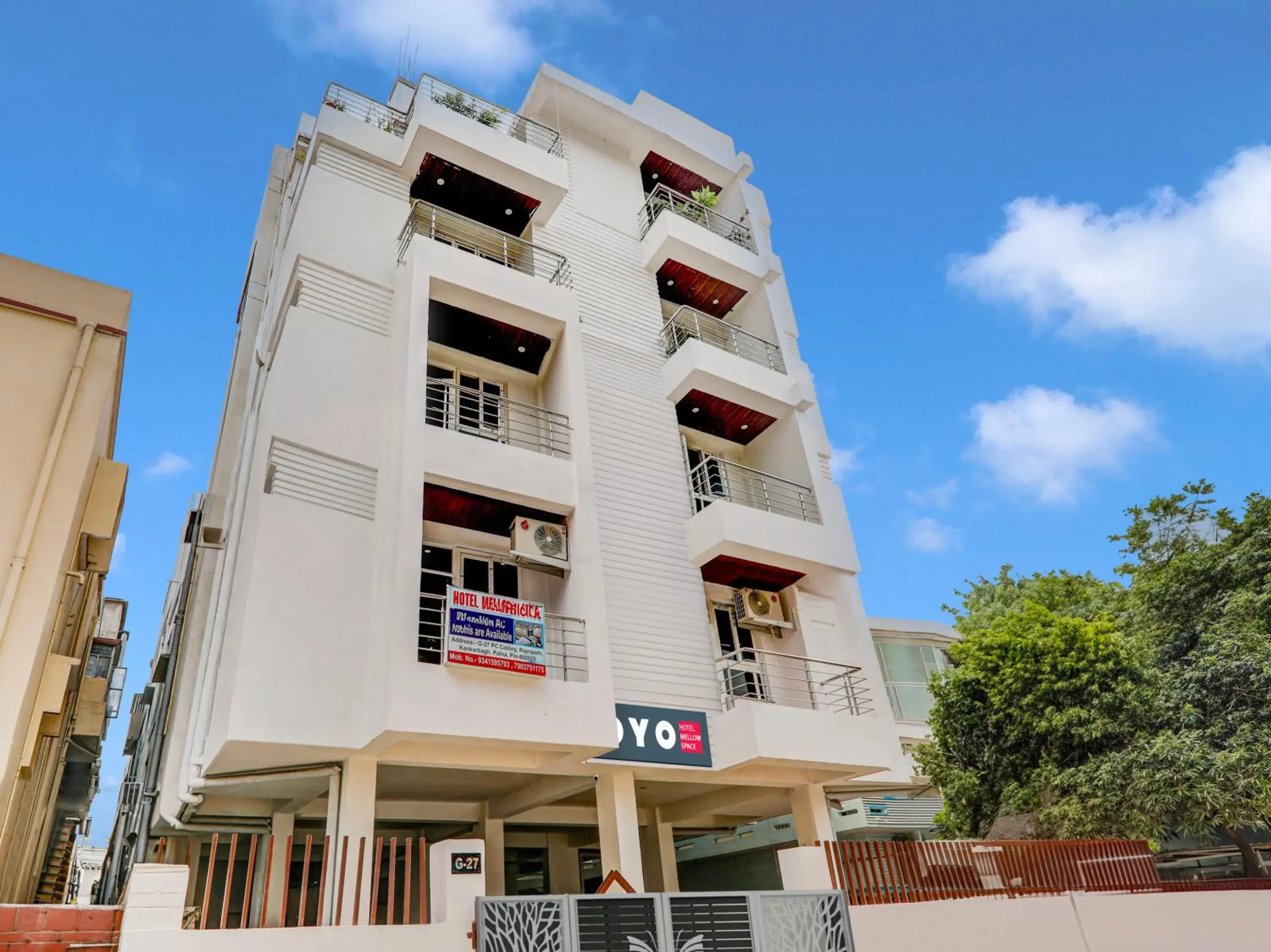 Facade/entrance in Hotel O Mellow Space Facade/entrance in Hotel O Mellow Space