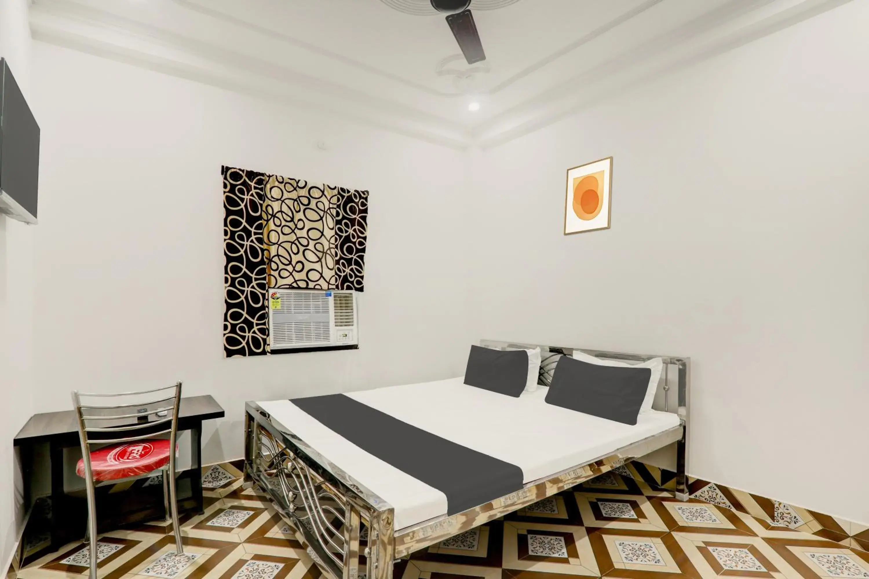 Bedroom in Hotel O by OYO Relax Inn Bedroom in Hotel O by OYO Relax Inn