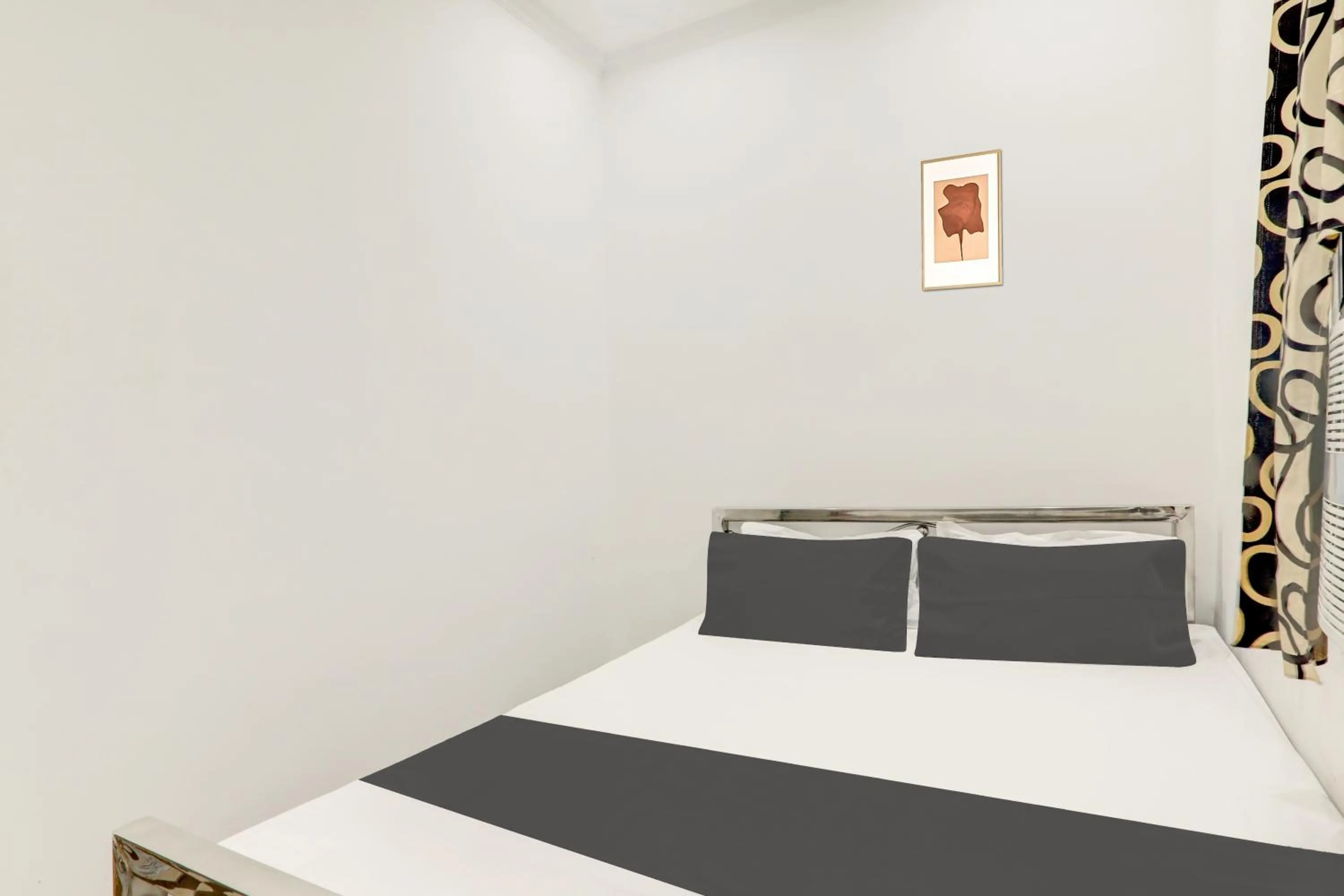 Bedroom in Hotel O by OYO Relax Inn