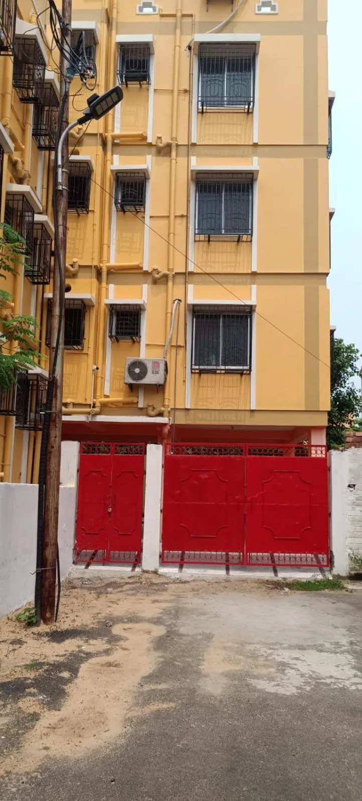 Property building in Regencyy Guest House