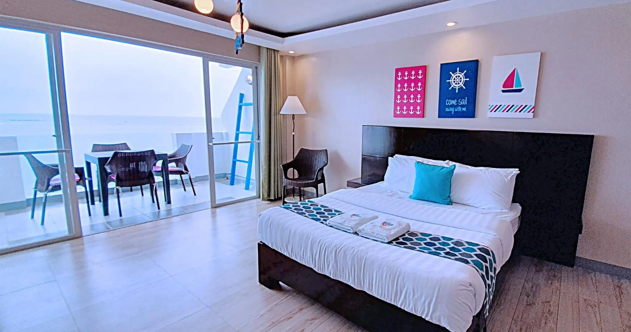 Seating area in Casa Almarenzo Bed & Breakfast