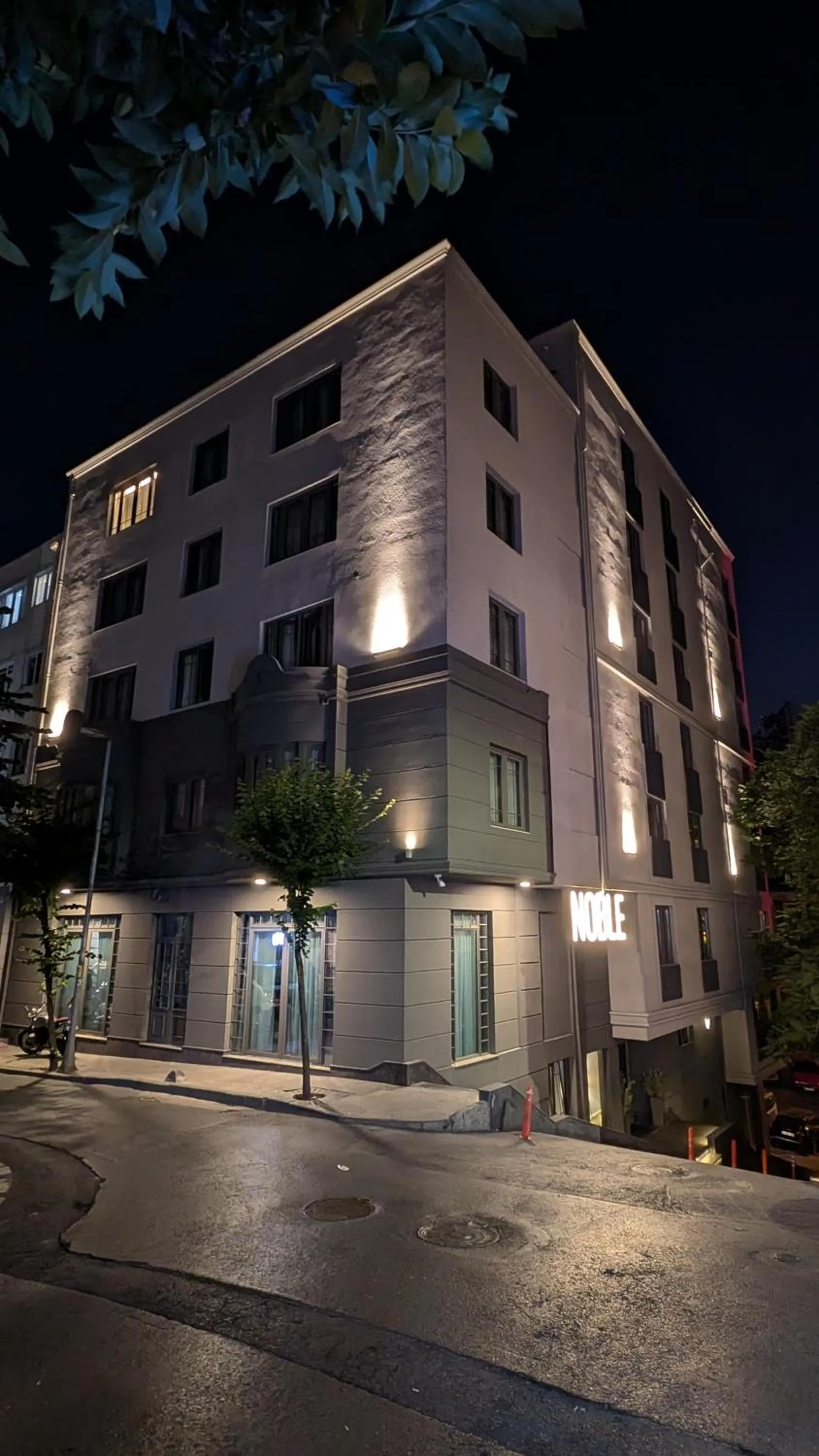 Property building in Noble Pangaltı