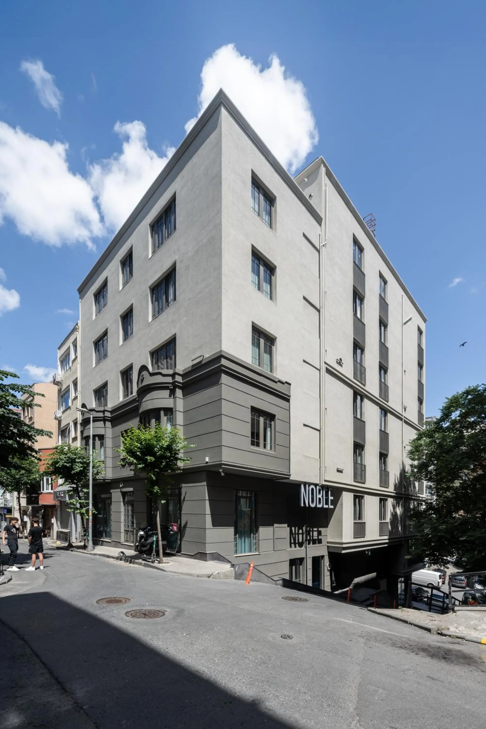 Property building in Noble Pangaltı