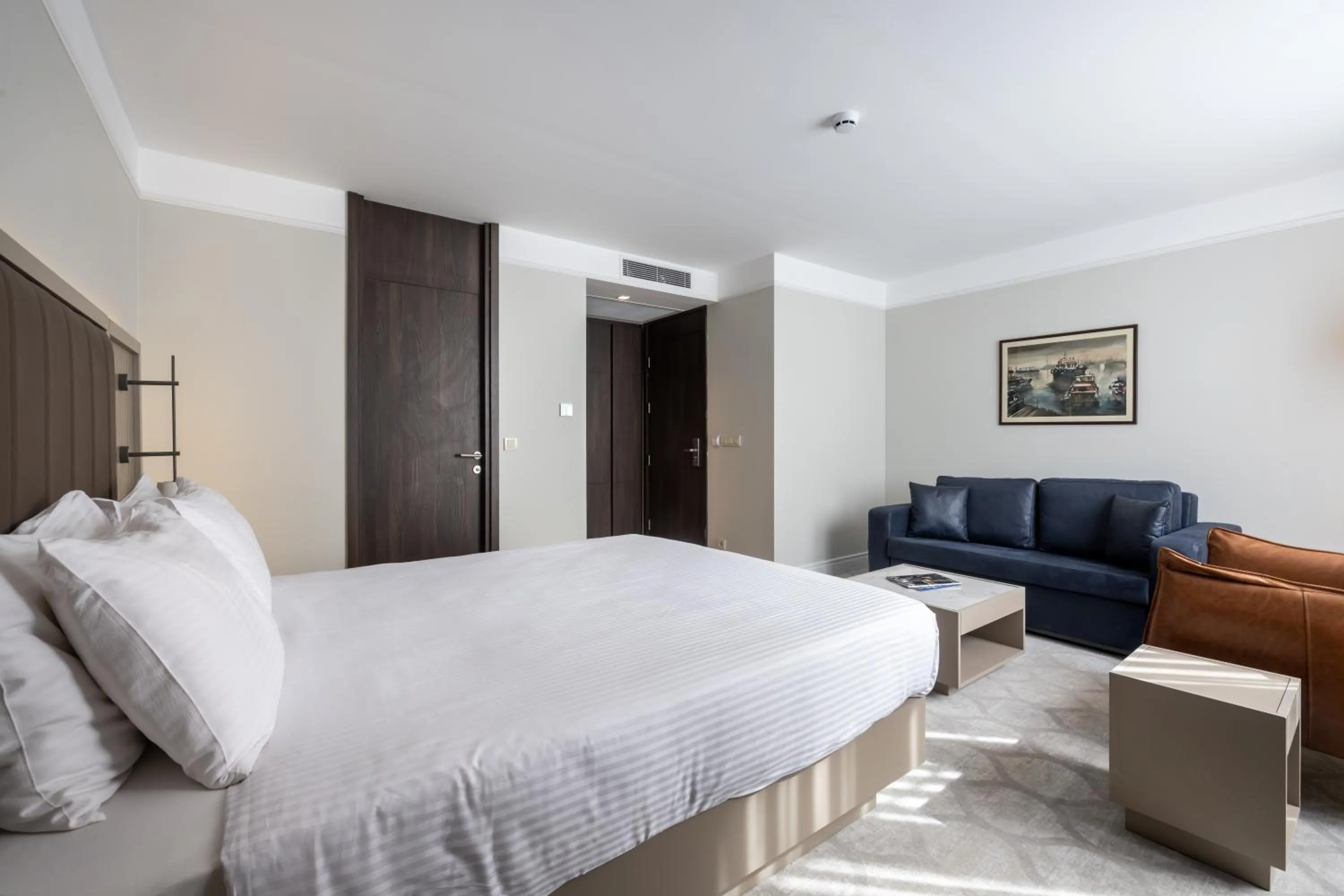 Bed in Noble Pangaltı