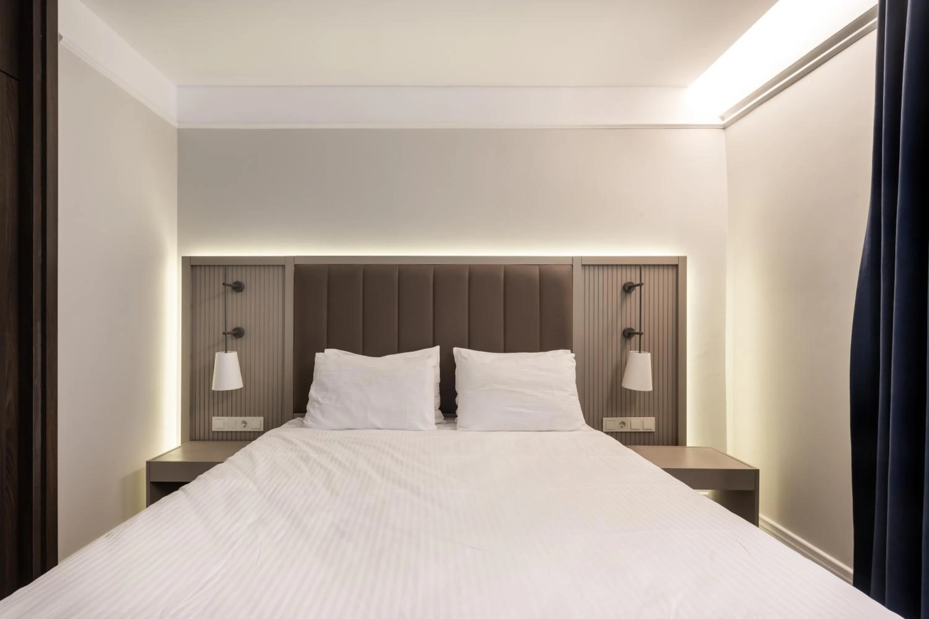 Bed in Noble Pangaltı