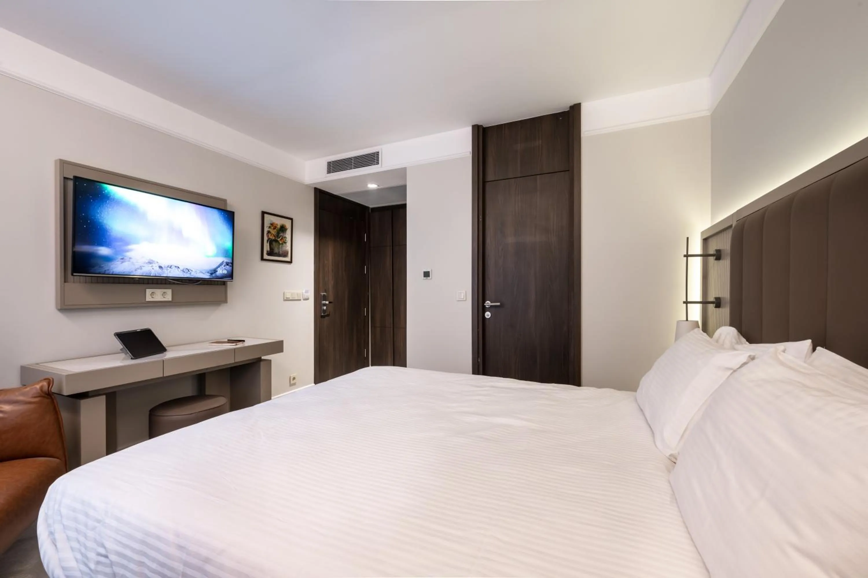 Bed in Noble Pangaltı