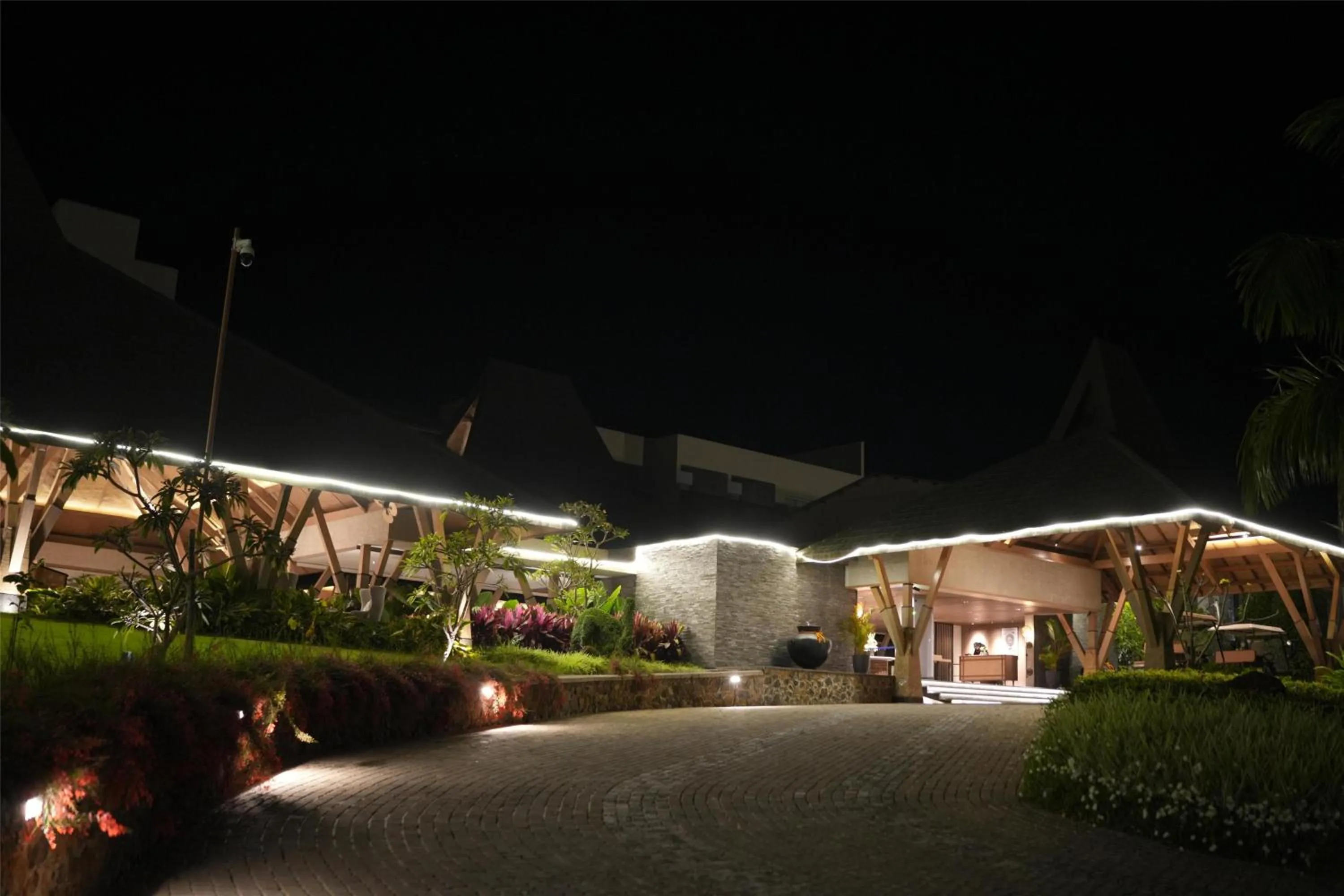 Property building in Radisson Resort Hatgad Saputara