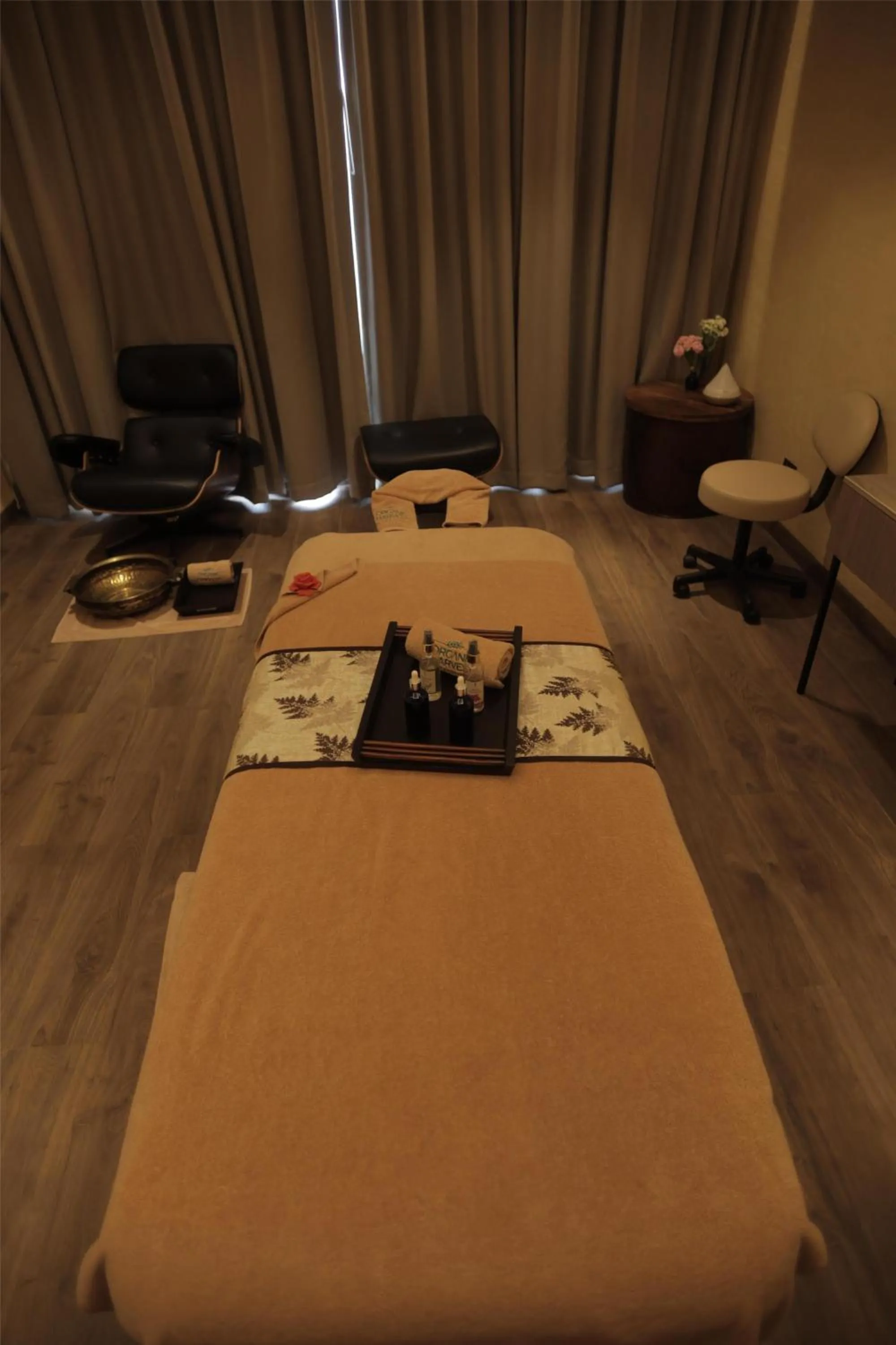 Spa and wellness centre/facilities, Bed in Radisson Resort Hatgad Saputara