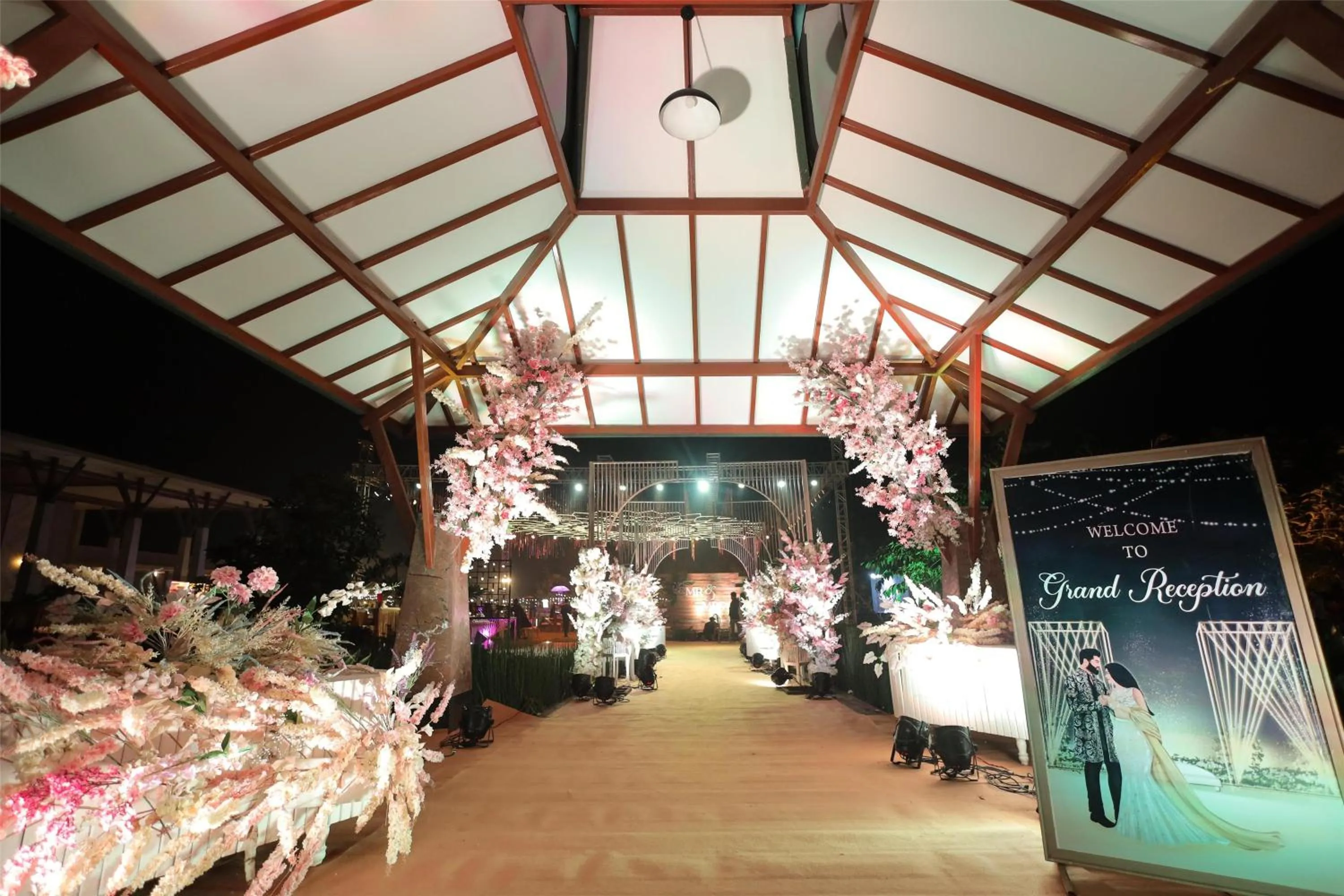 wedding in Radisson Resort Hatgad Saputara