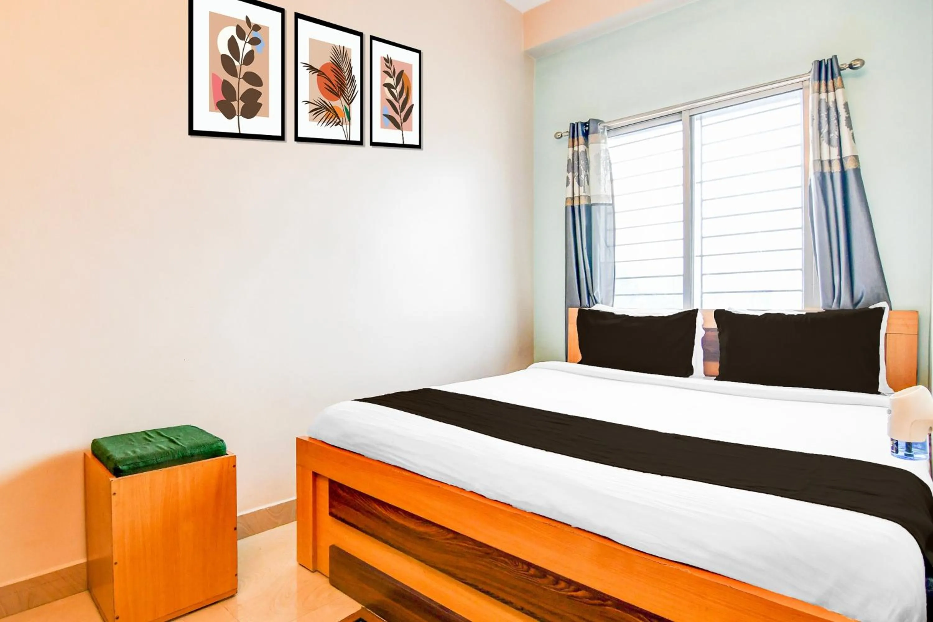 Bedroom, Bed in Collection O SF Road Siliguri Formerly Jyoti Hotel