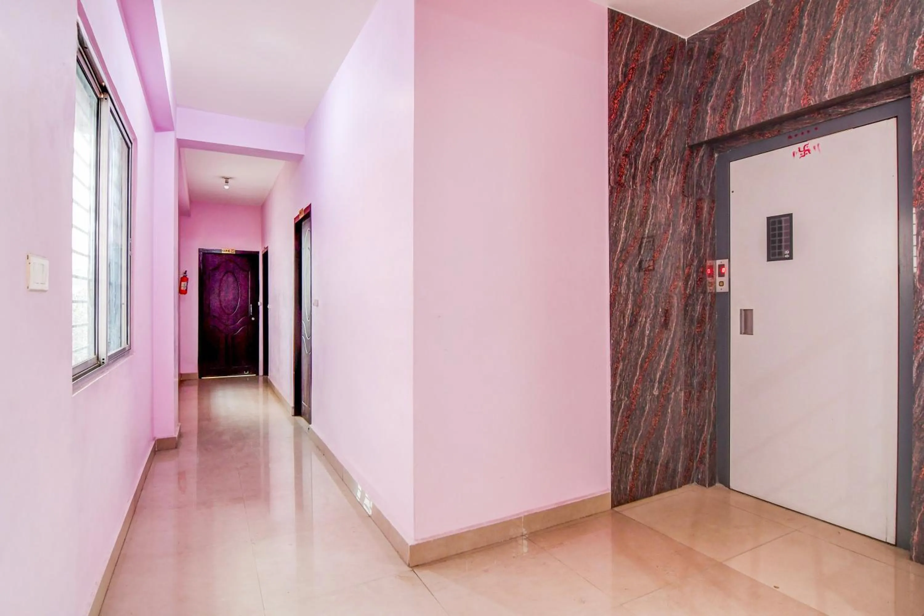 Lobby or reception in Collection O SF Road Siliguri Formerly Jyoti Hotel