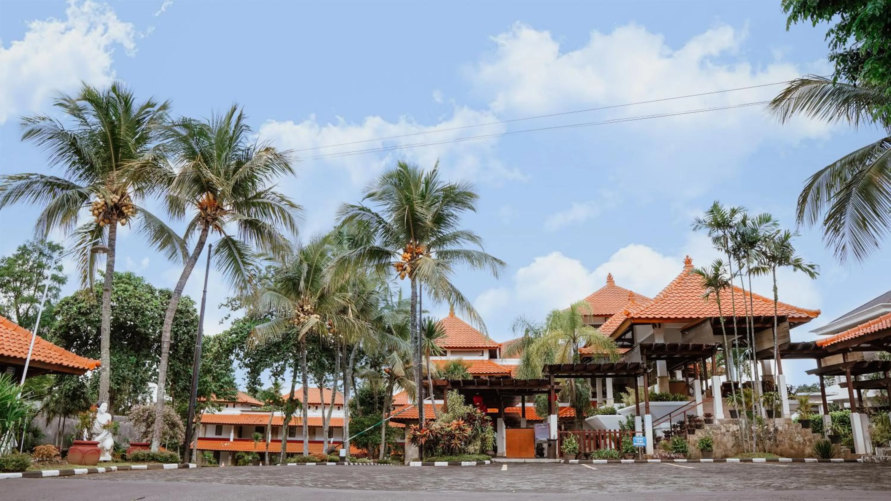 Property building in Tidar Hotel & Cottages Malang