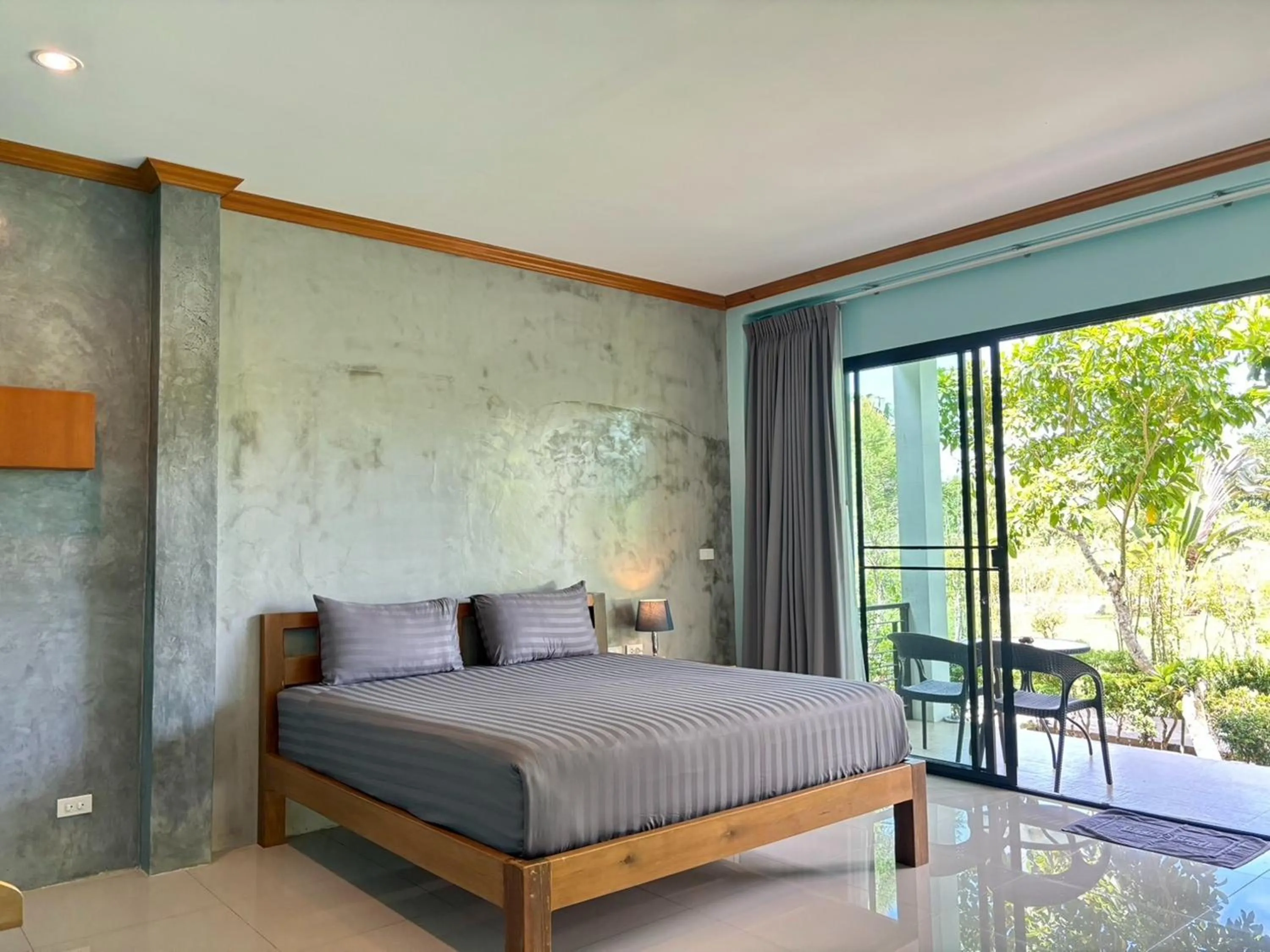 Bedroom, Bed in Moonlight Cottage