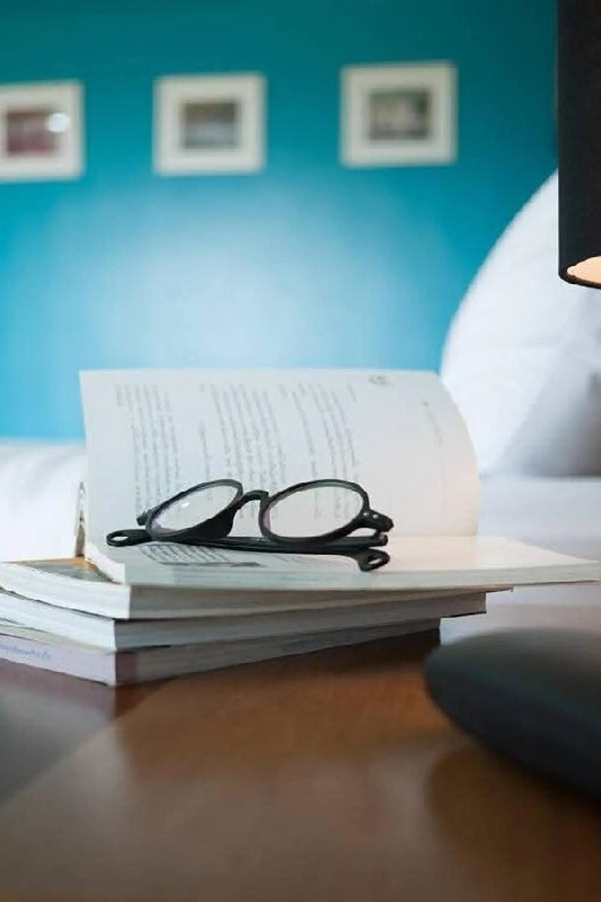 Bed in Moonlight Cottage