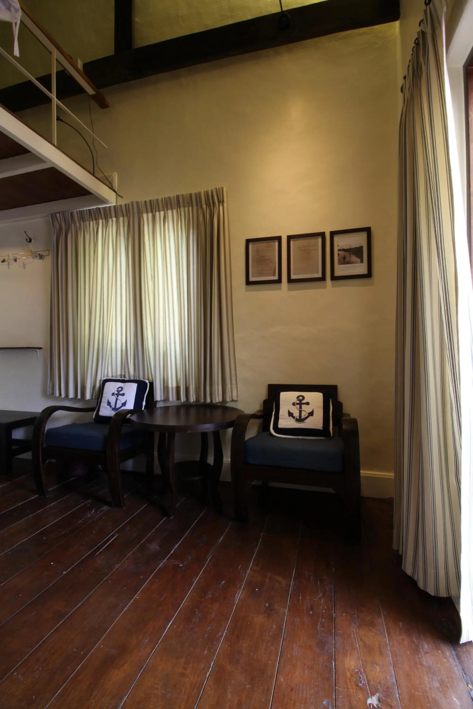 View (from property/room), Bed in Baan Luang Rajamaitri Historic Inn