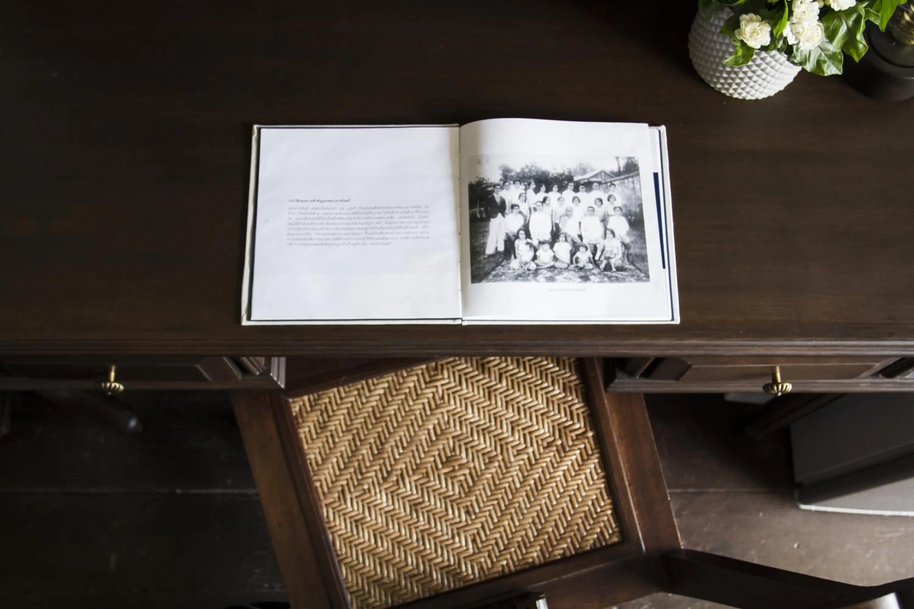 Seating area in Baan Luang Rajamaitri Historic Inn