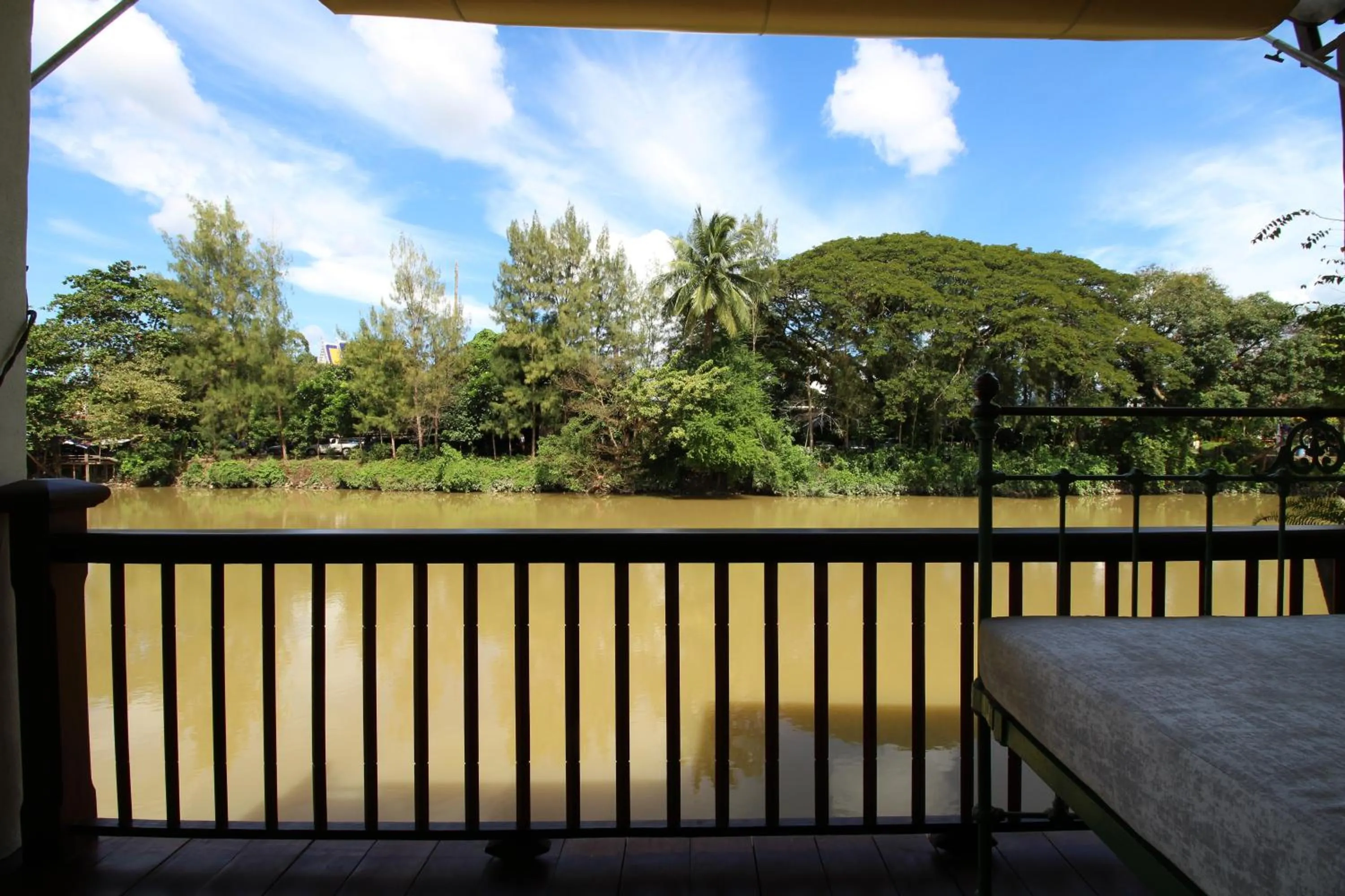 Balcony/Terrace in Baan Luang Rajamaitri Historic Inn