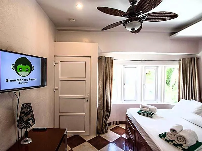 TV and multimedia, Bed in Green Monkey Resort Boracay