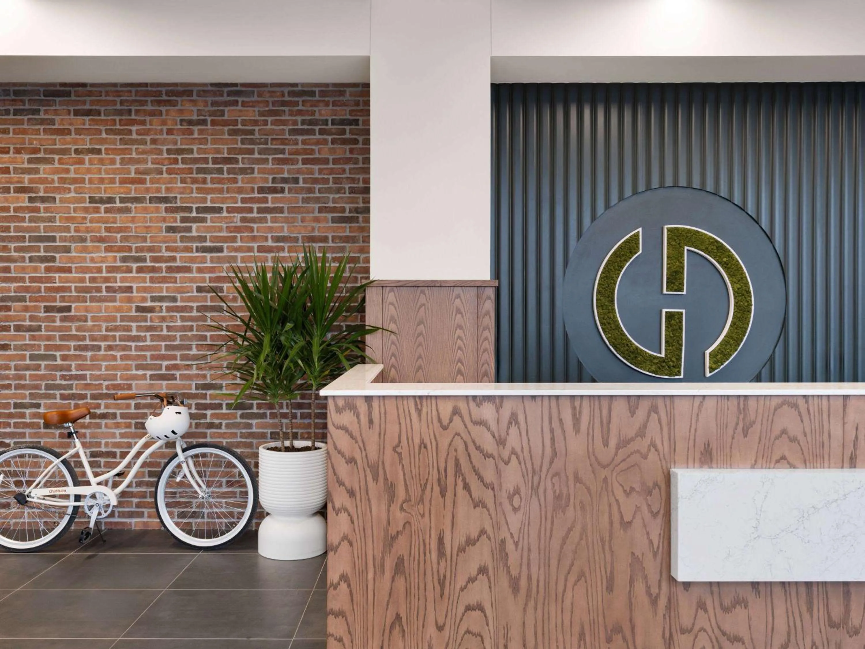 Lobby or reception in Origin Kansas City Riverfront, a Wyndham Hotel