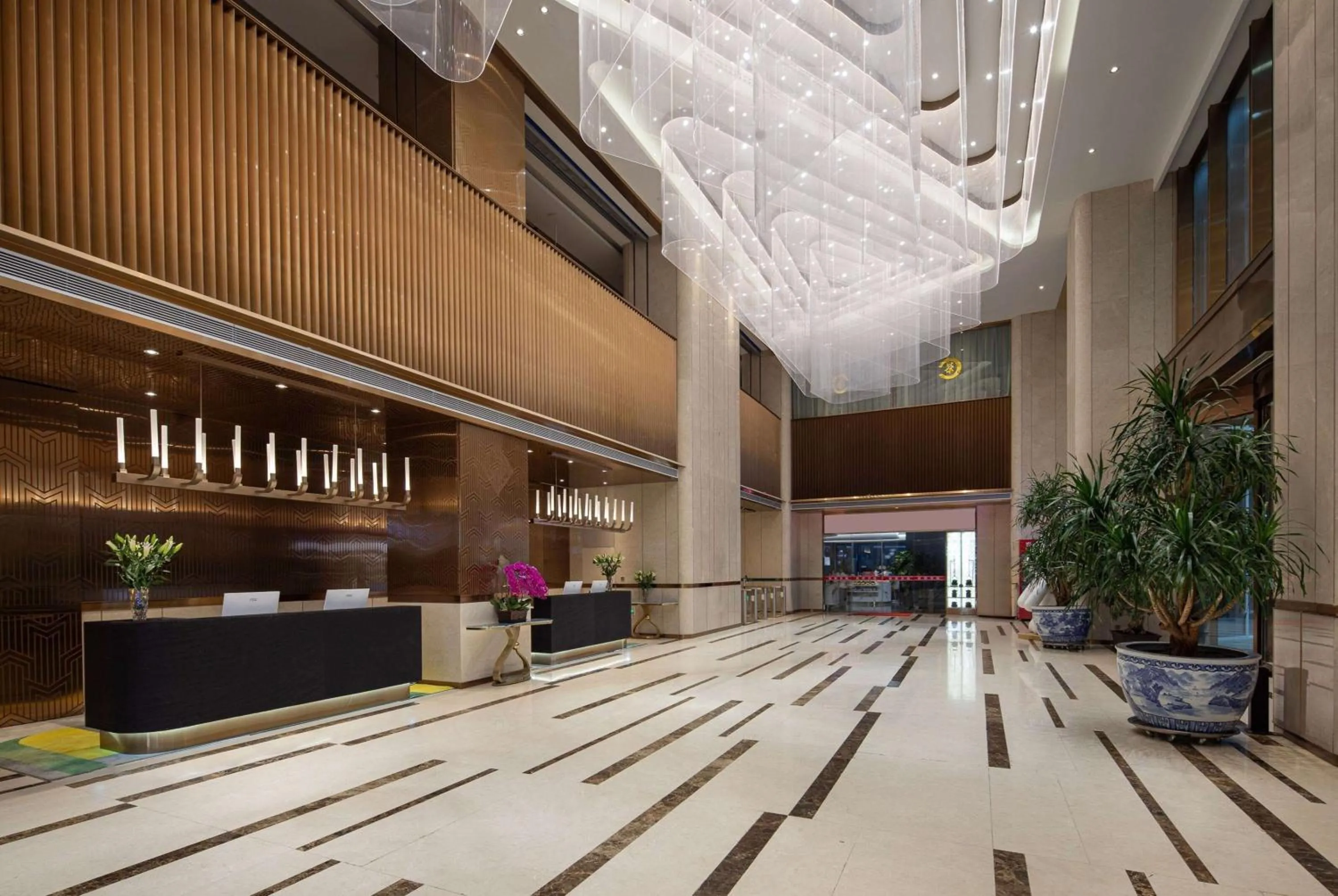 Lobby or reception in Wingate by Wyndham Urumqi Railway Station
