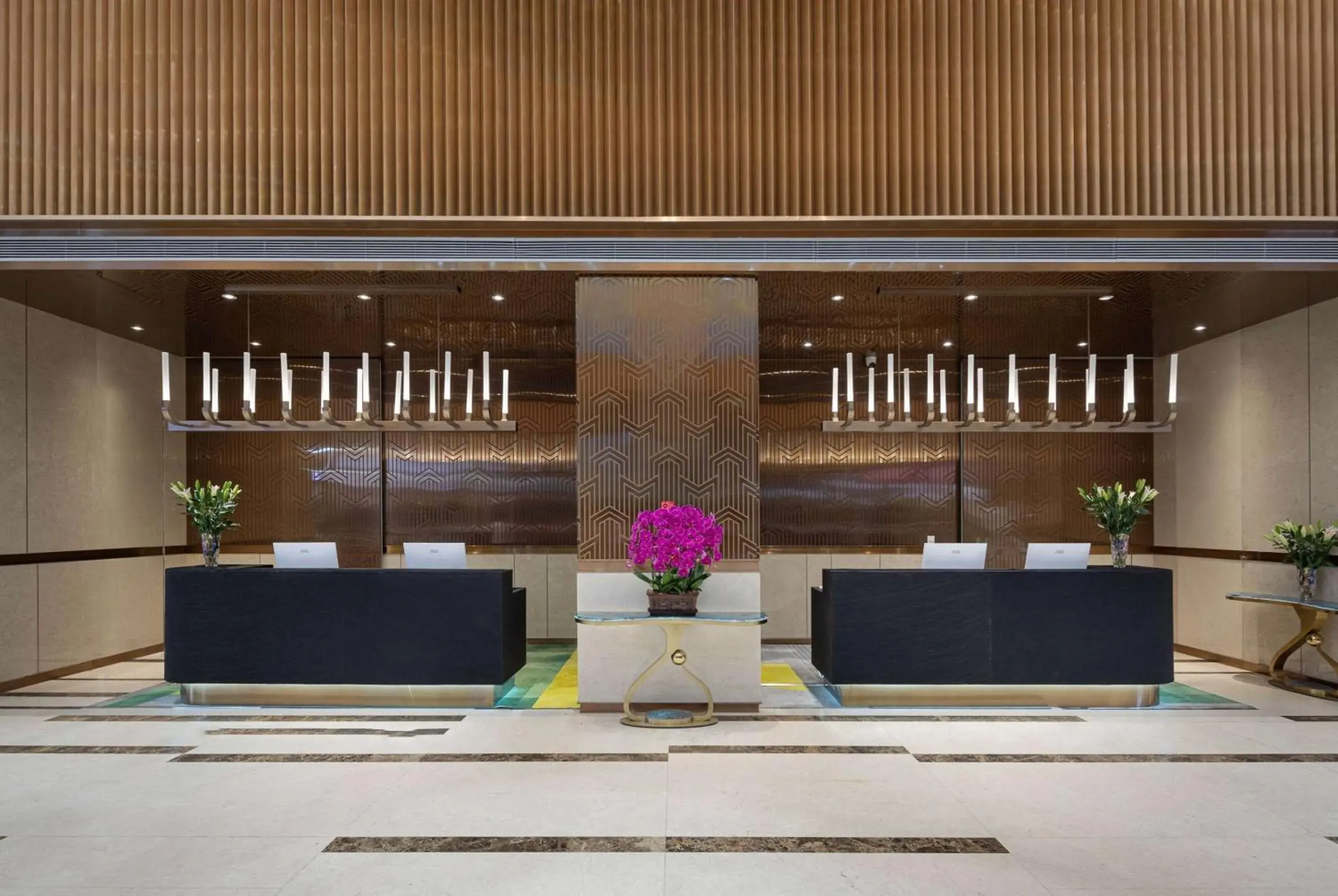 Lobby or reception in Wingate by Wyndham Urumqi Railway Station Lobby or reception in Wingate by Wyndham Urumqi Railway Station