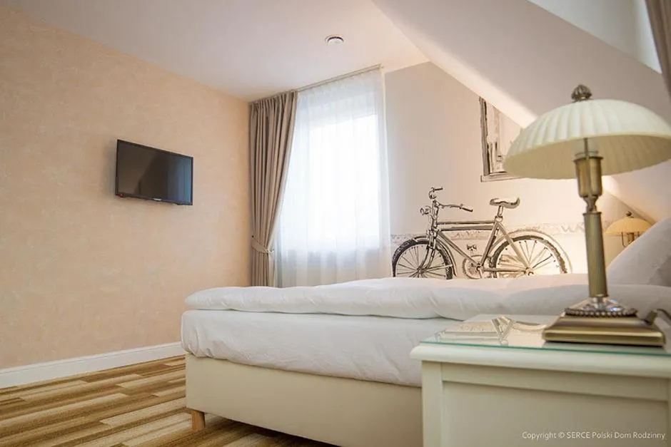 Bed in Serce