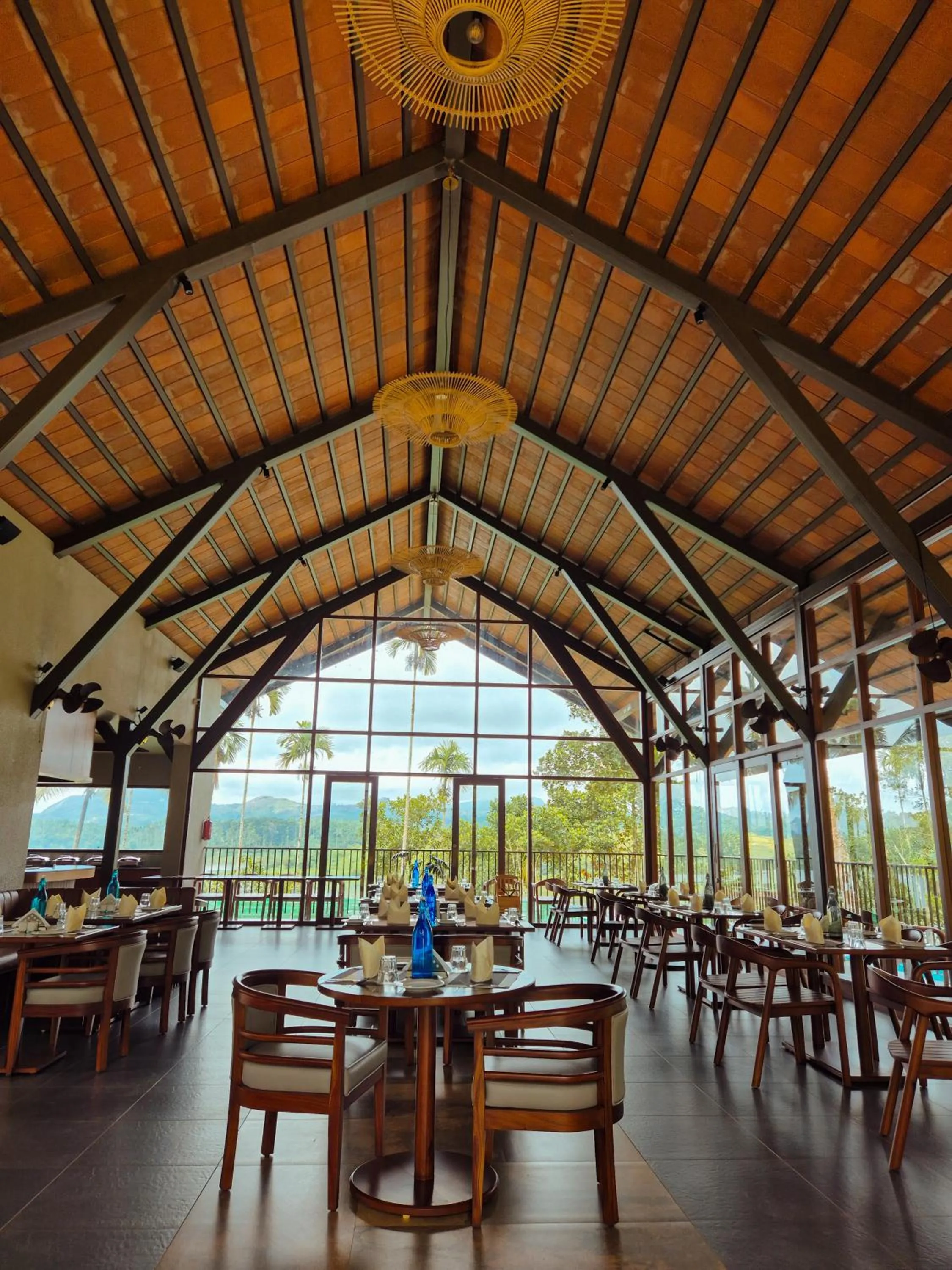 Restaurant/places to eat in Sterling Lontano Waterfront Wayanad