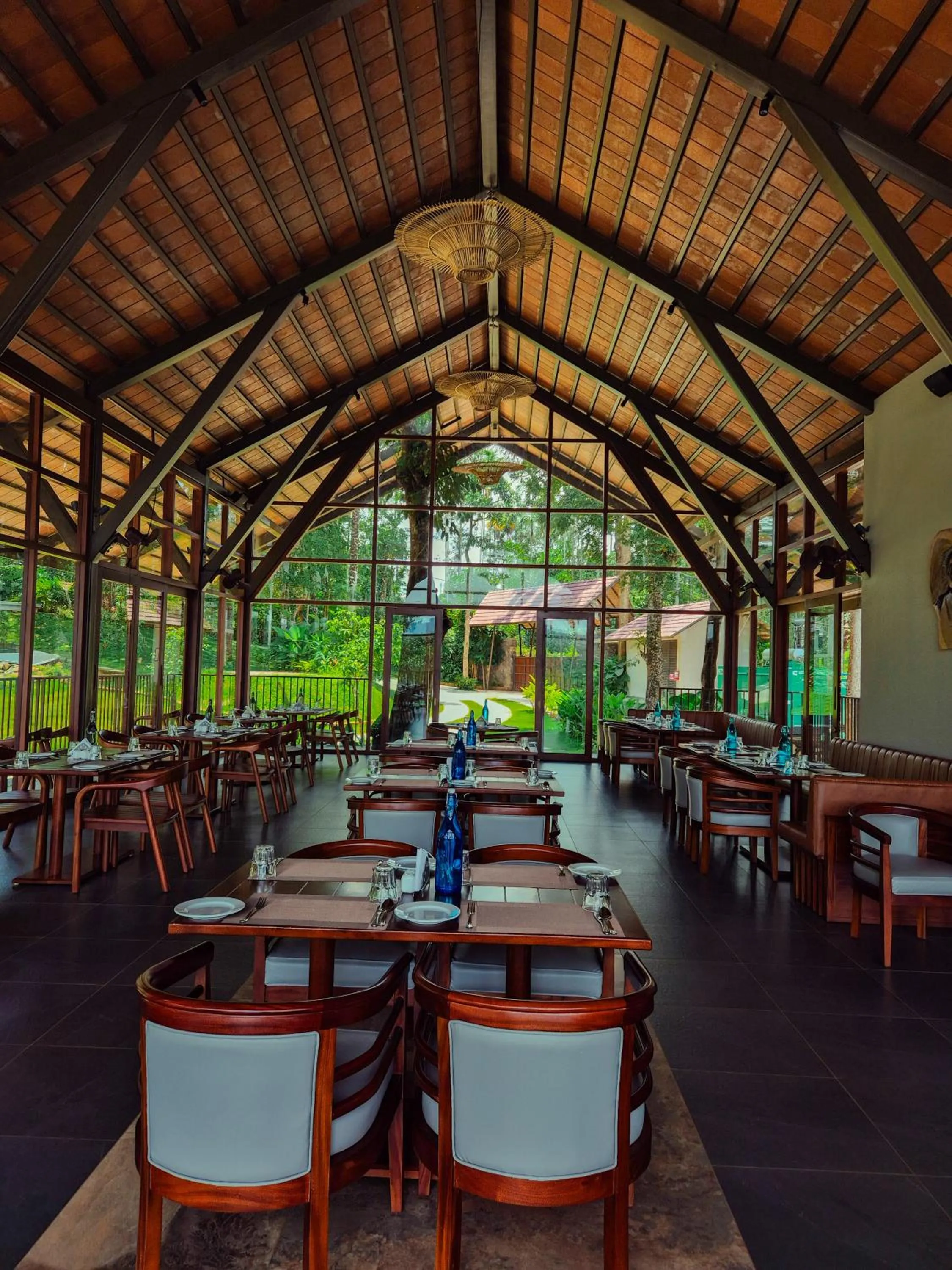 Restaurant/places to eat in Sterling Lontano Waterfront Wayanad