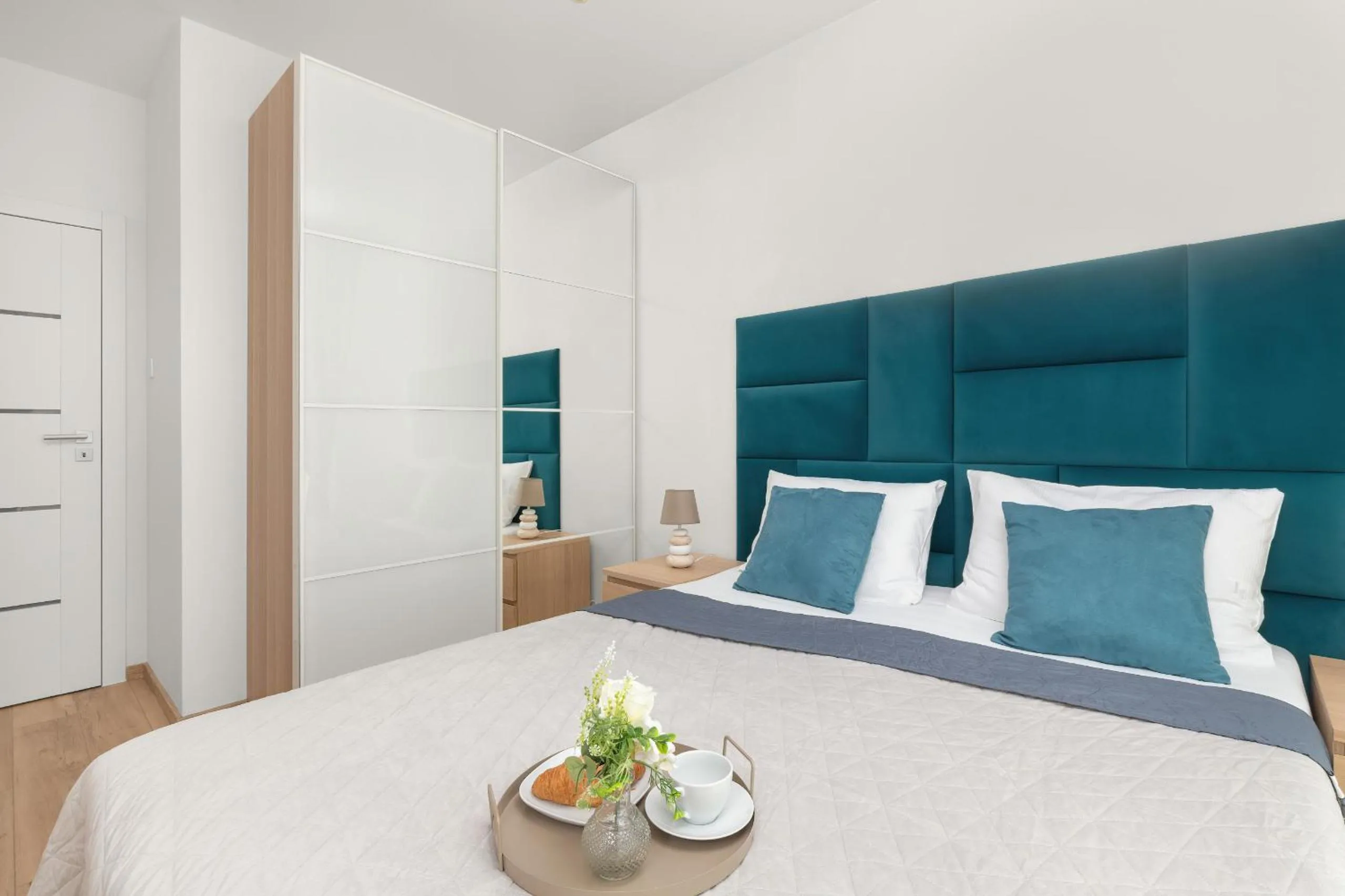 Bed in Nowoczesny Apartament z Parkingiem Nowa Letnica Gdańsk by Renters Prestige